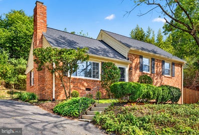 837 31ST STREET S ARLINGTON VA 22202