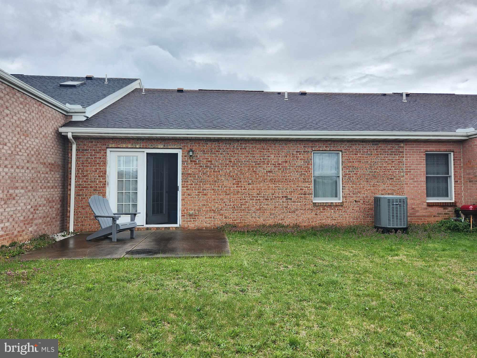 SOUTH POINTE - Residential