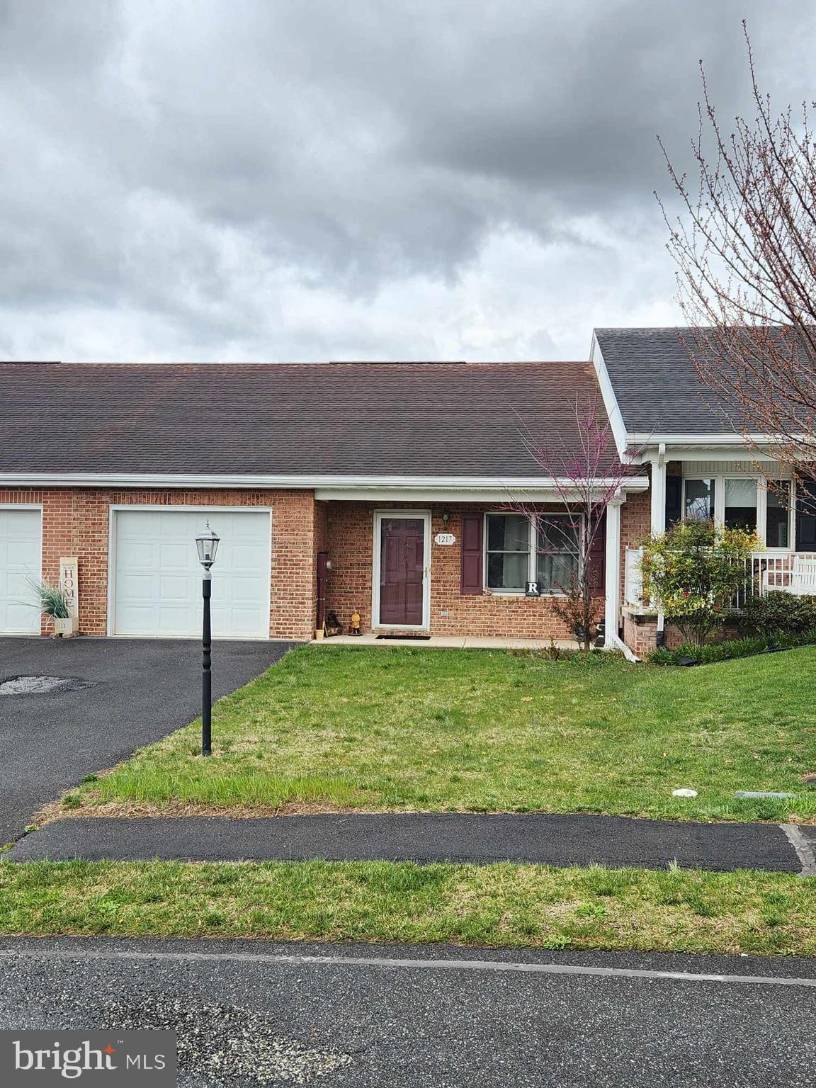 One Level Living in Sought After South Pointe Neighborhood. Spacious Floor Plan, Kitchen with Plenty of Cabinet and Counter Space, Separate Laundry, 2 Nice Sized Bedrooms and 2 Full Baths. Rear Patio for Relaxing. Owners Belongings will be Removed Prior to Walk Through/Settlement
