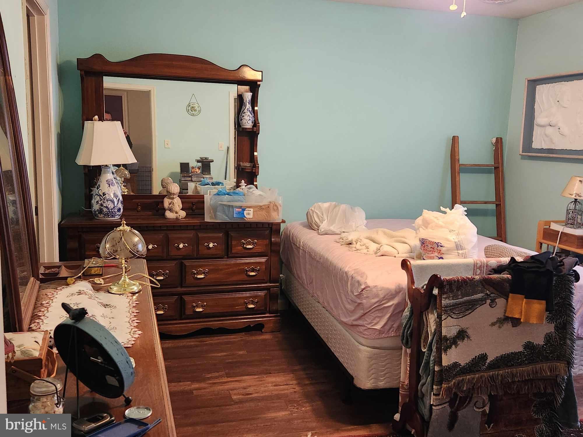 SOUTH POINTE - Residential