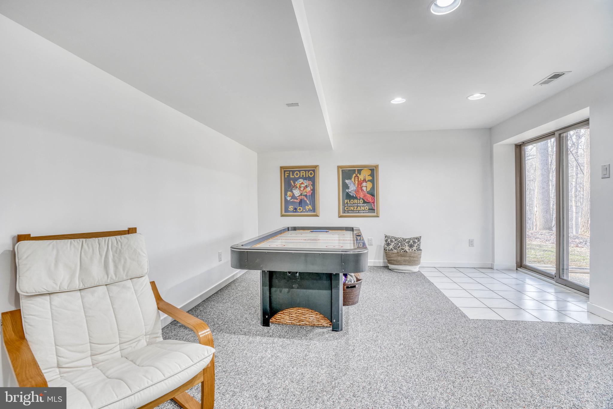 BROADRIDGE - Residential