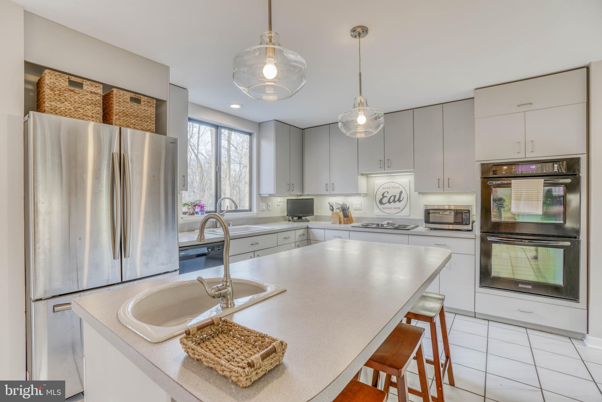 BROADRIDGE - Residential