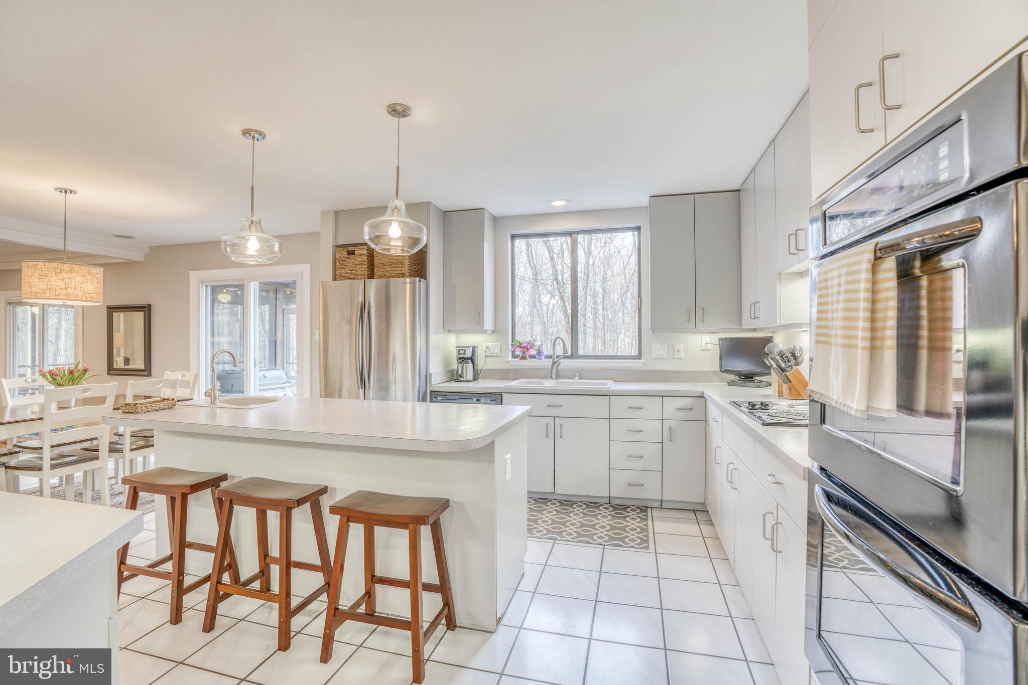 BROADRIDGE - Residential