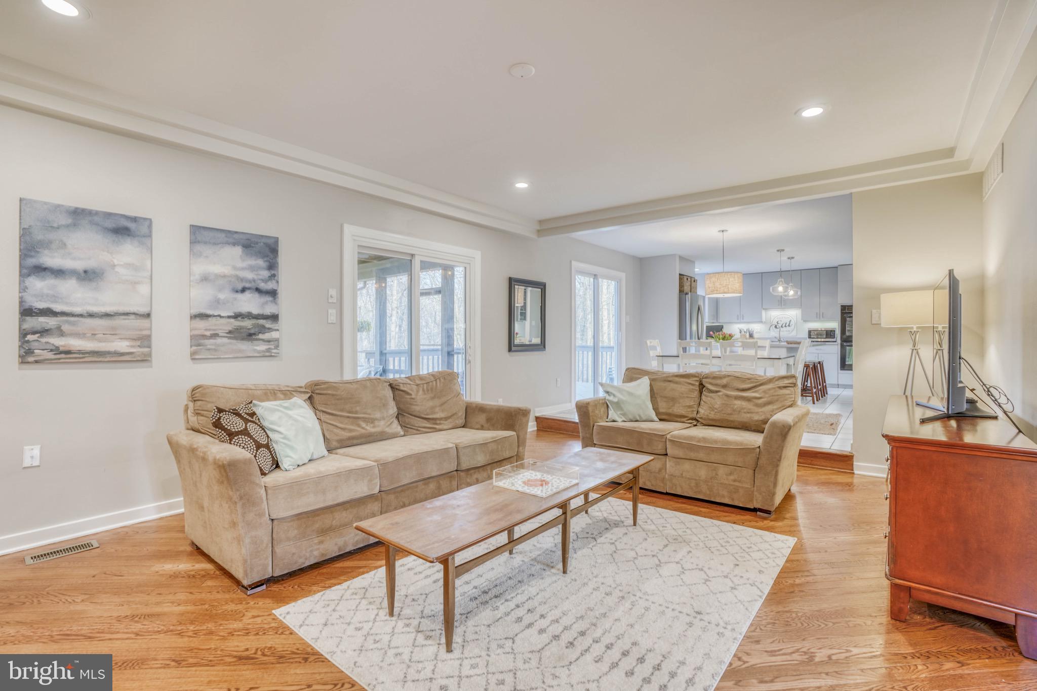 BROADRIDGE - Residential