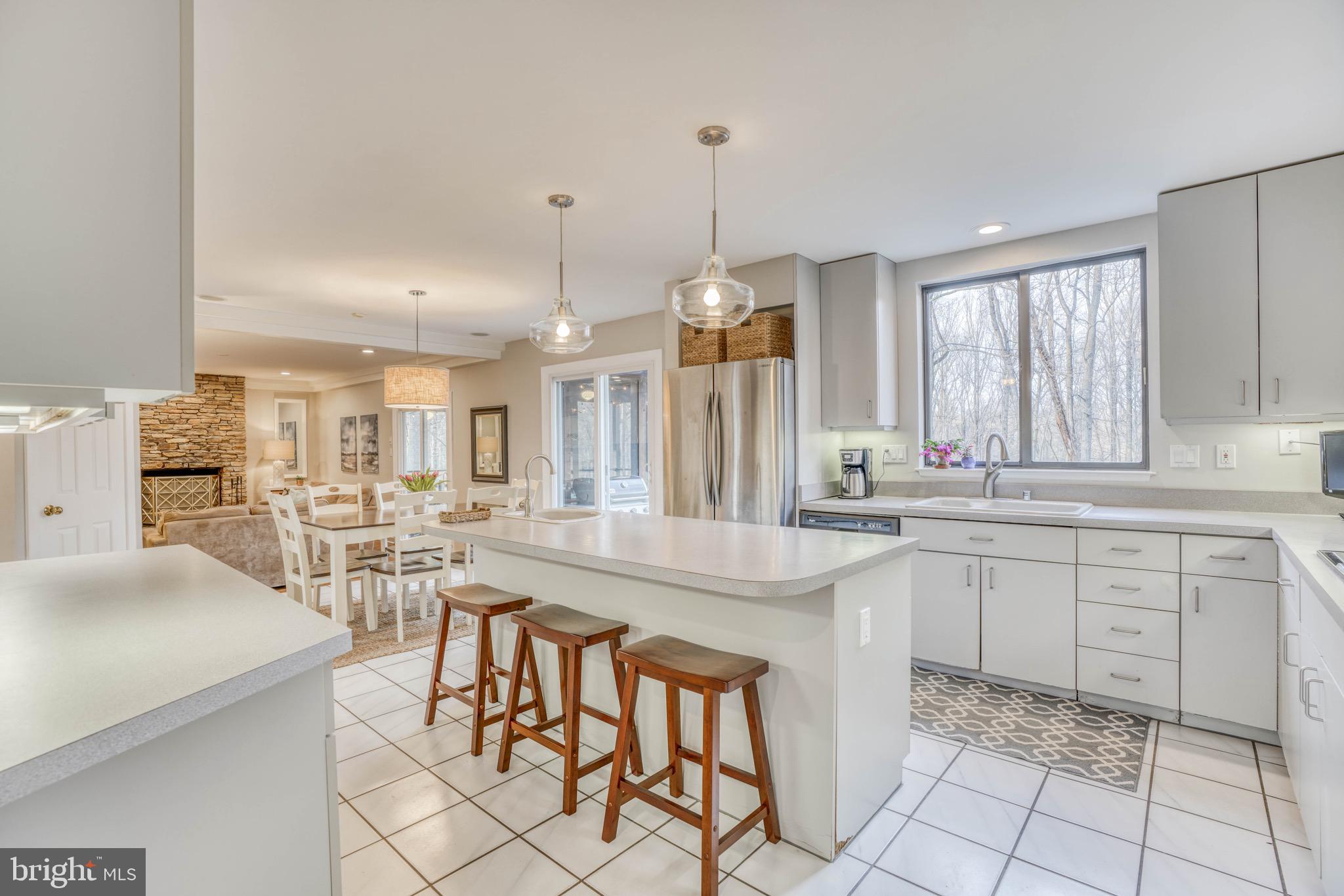 BROADRIDGE - Residential