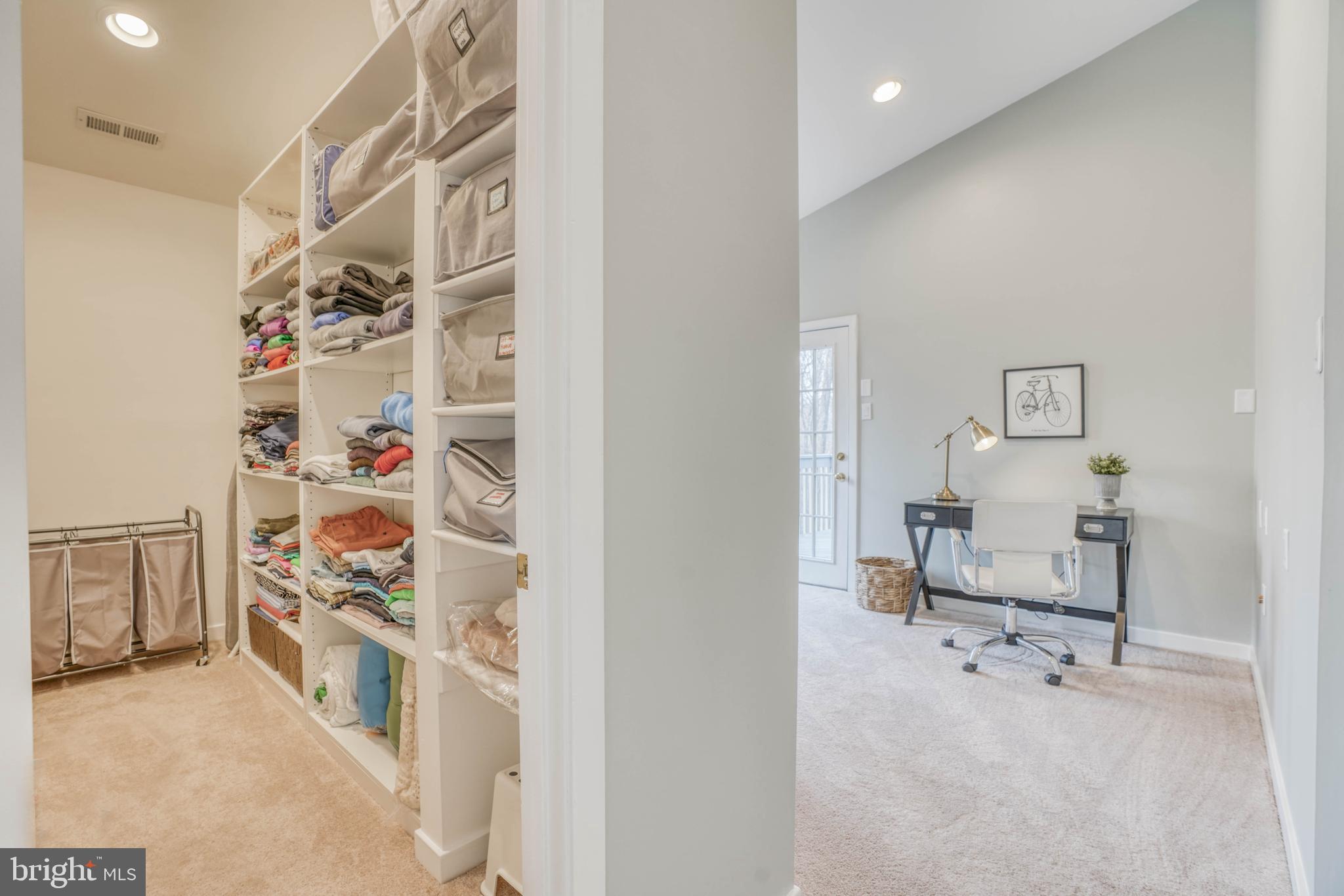 BROADRIDGE - Residential