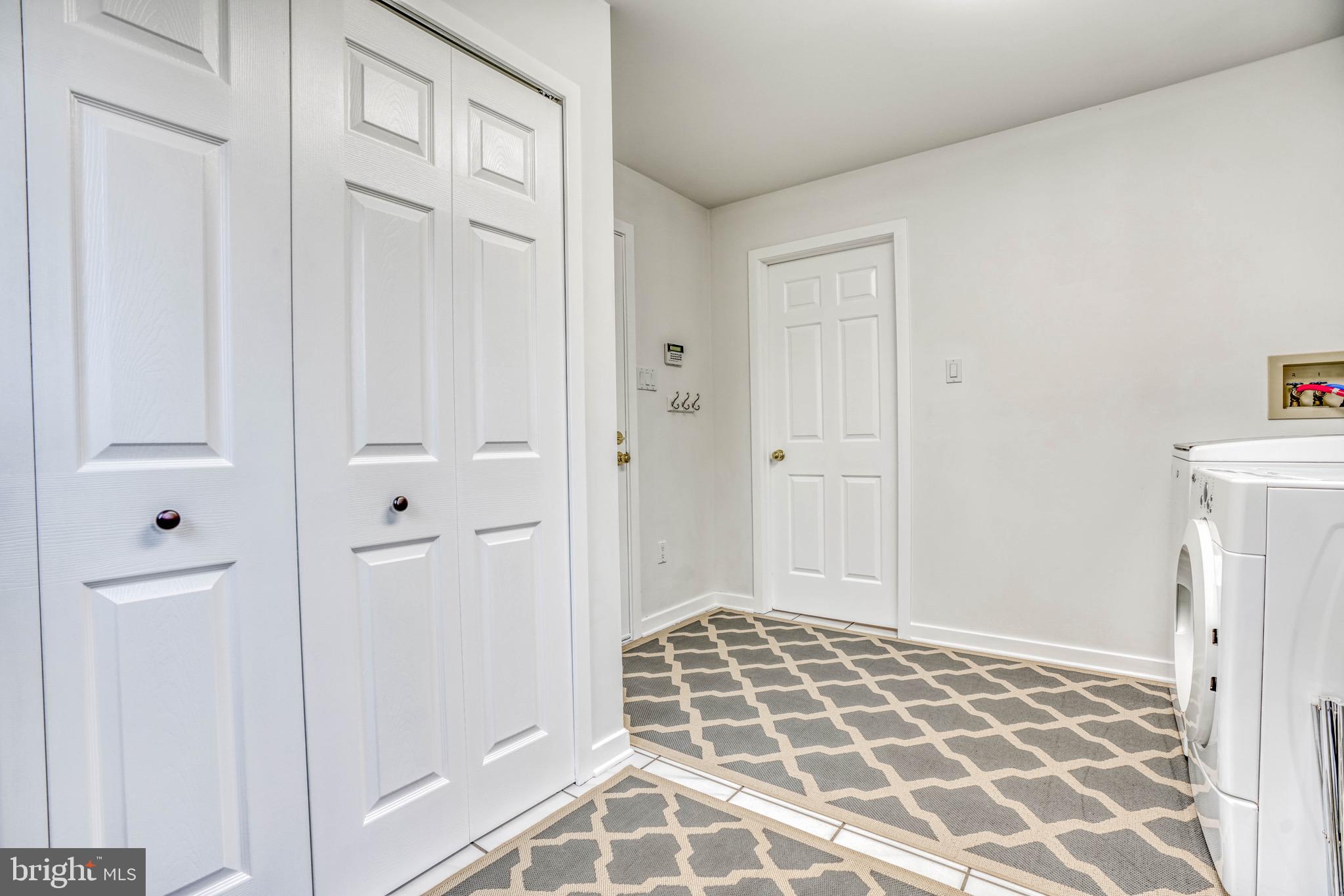 BROADRIDGE - Residential