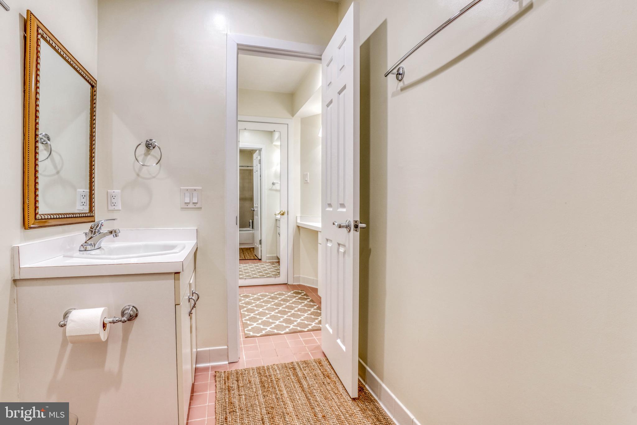 BROADRIDGE - Residential