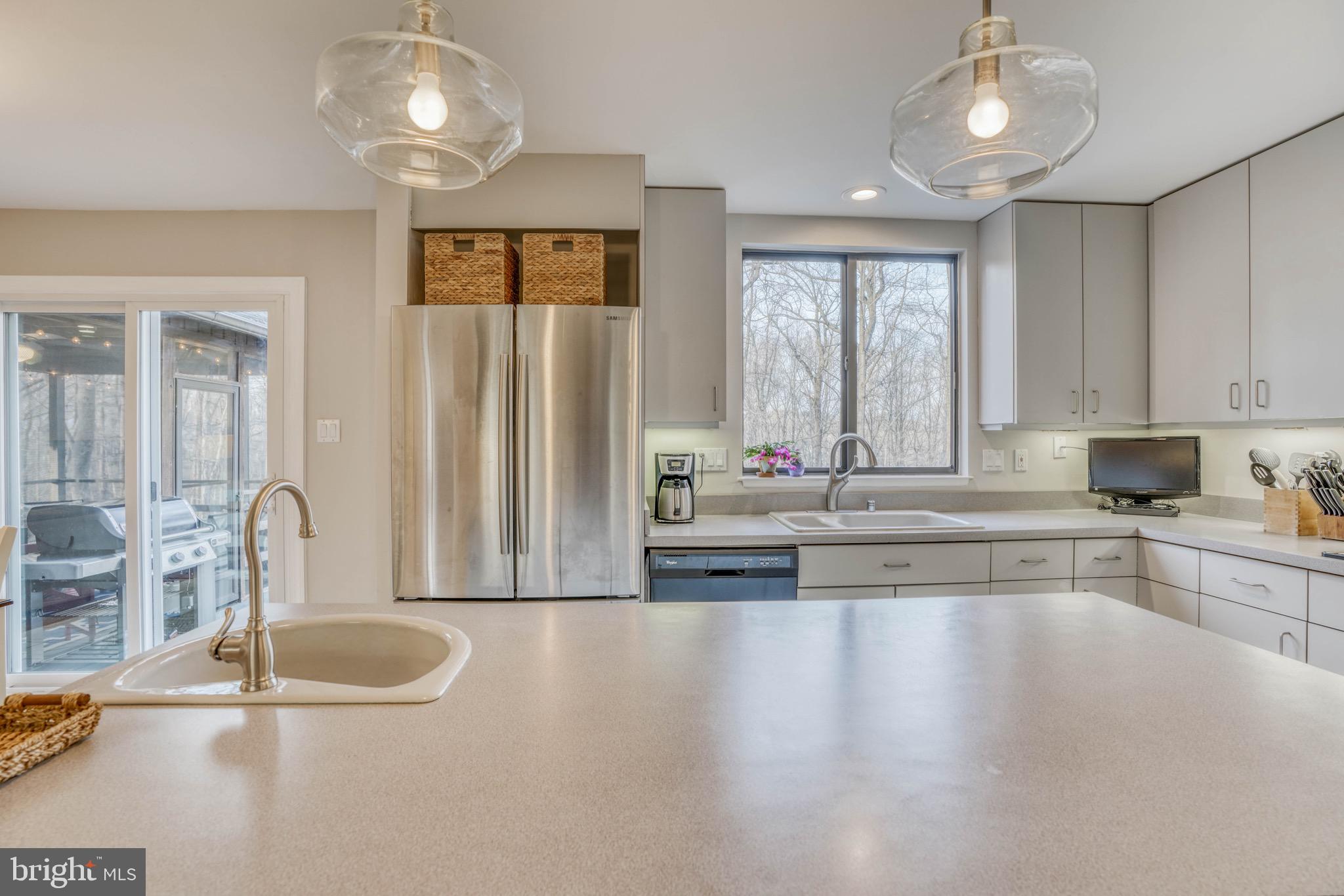 BROADRIDGE - Residential