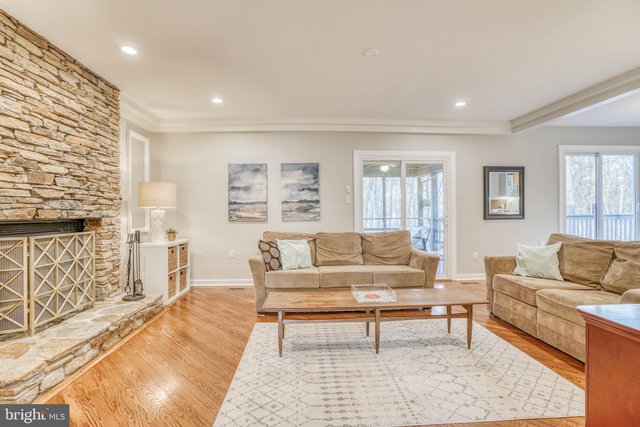 BROADRIDGE - Residential