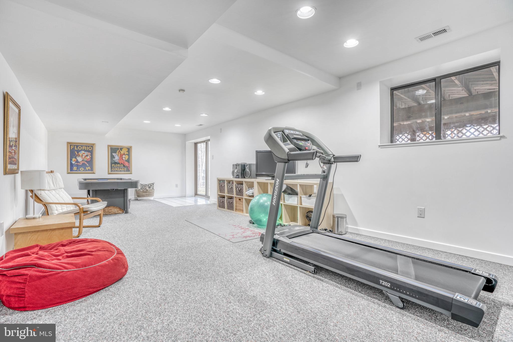 BROADRIDGE - Residential