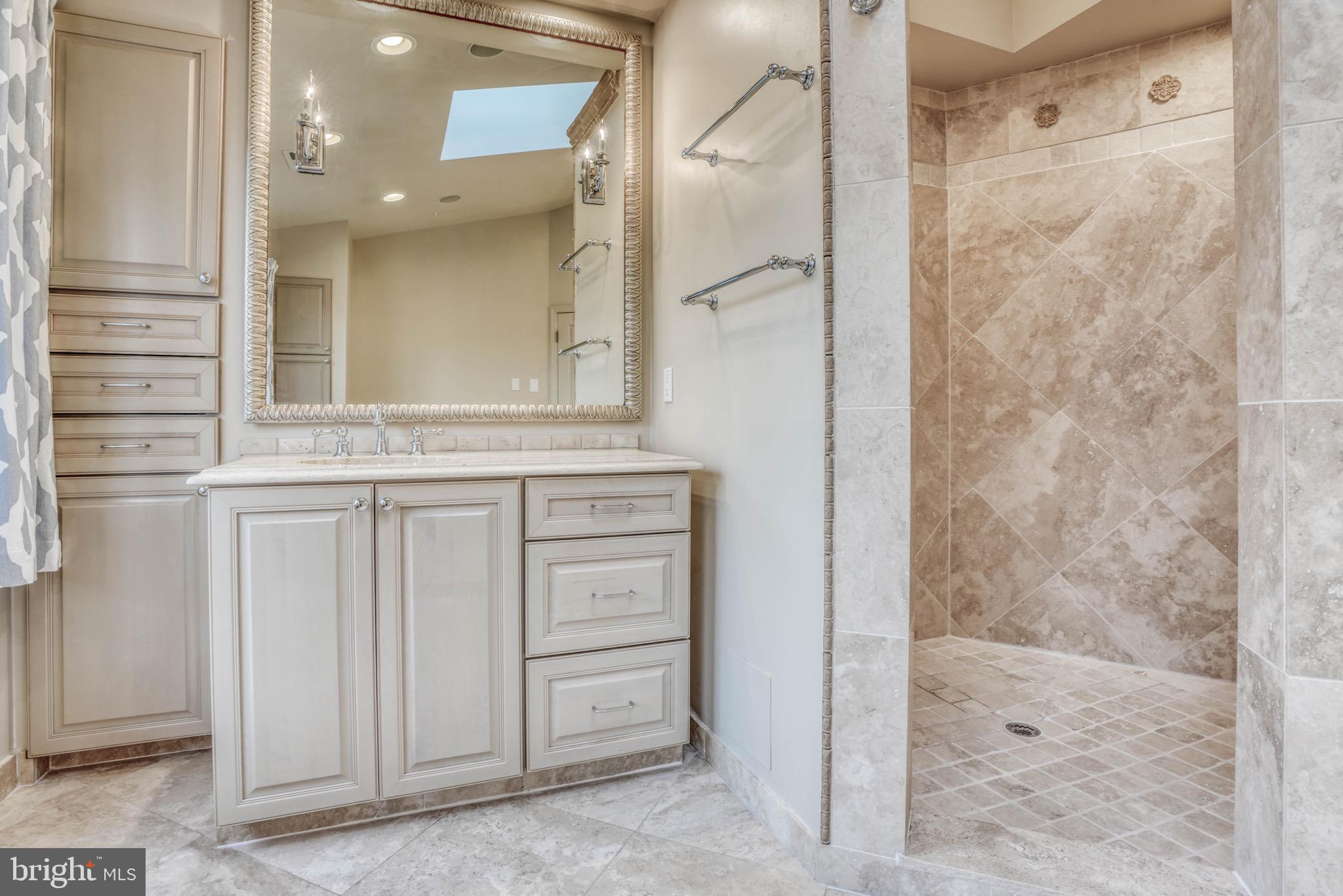 BROADRIDGE - Residential