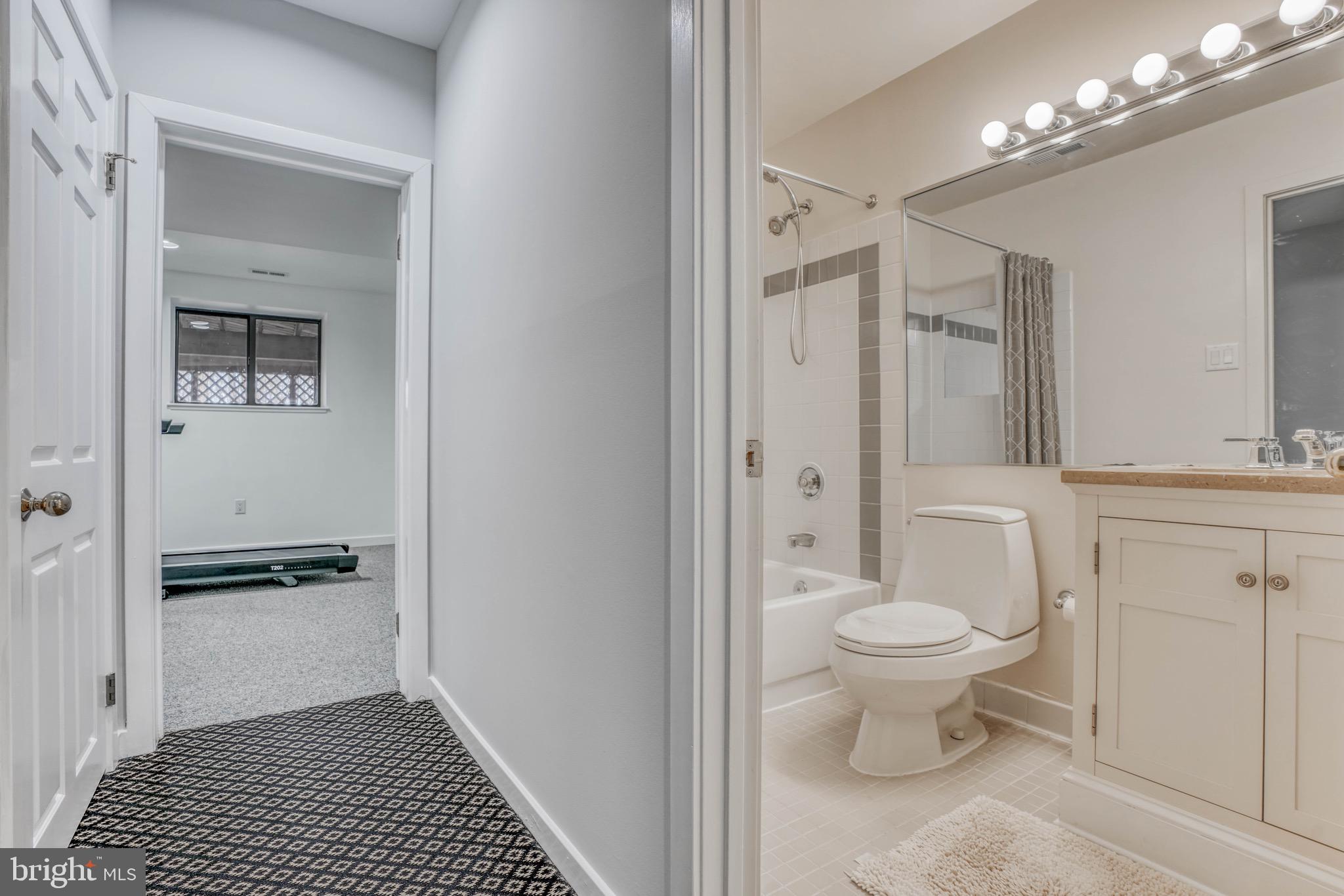 BROADRIDGE - Residential