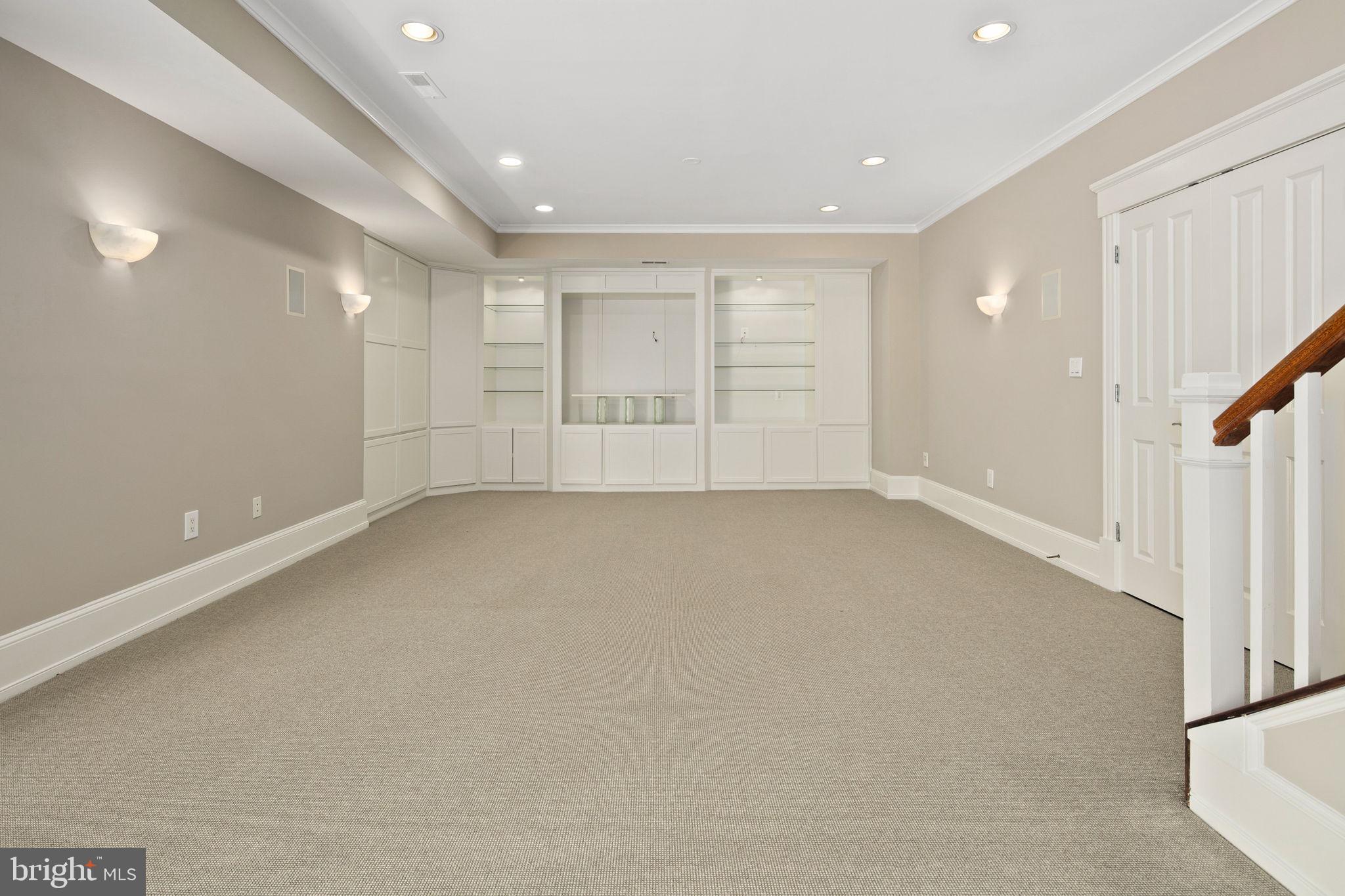 CLIFTON - Residential