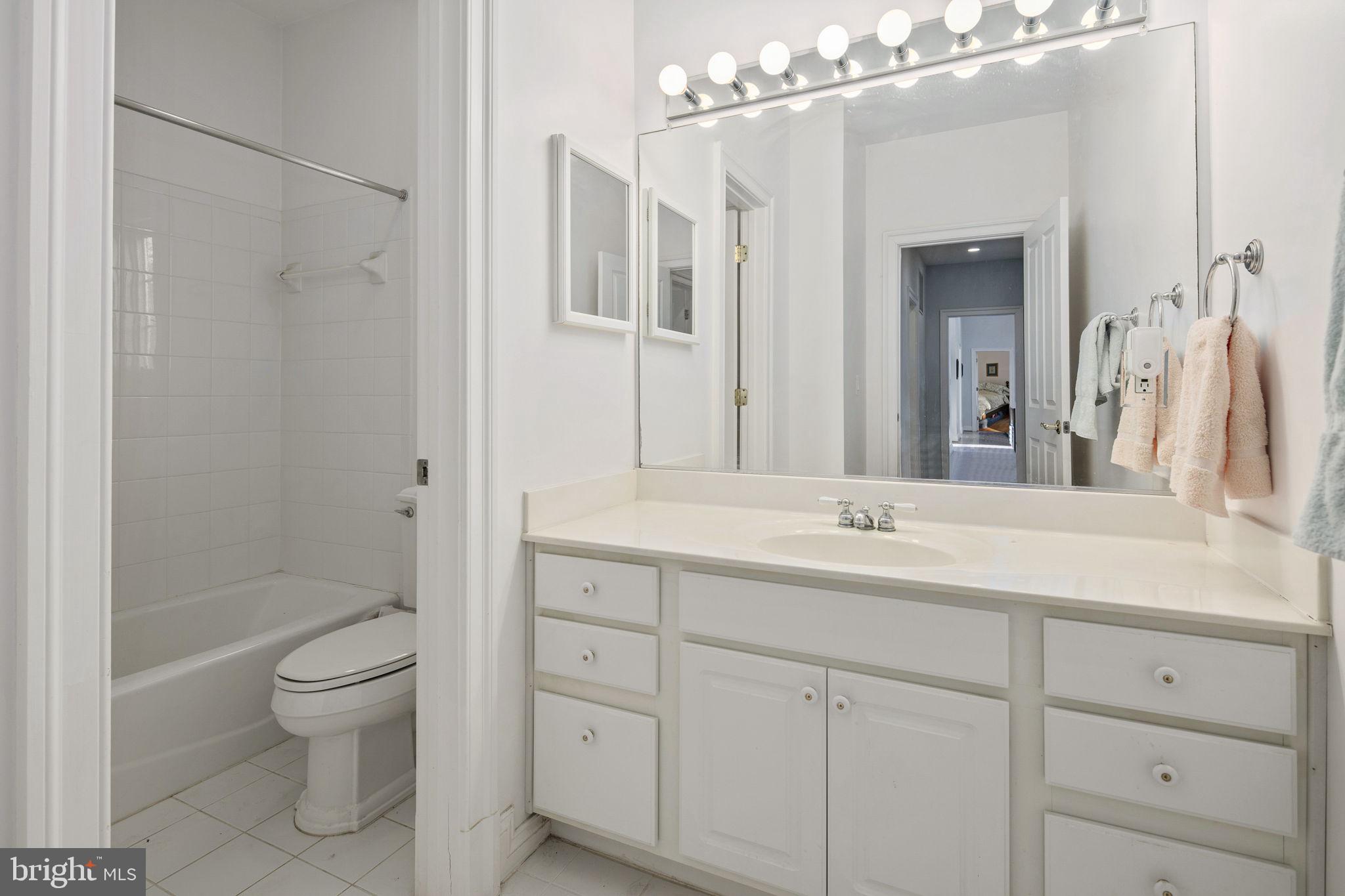 CLIFTON - Residential