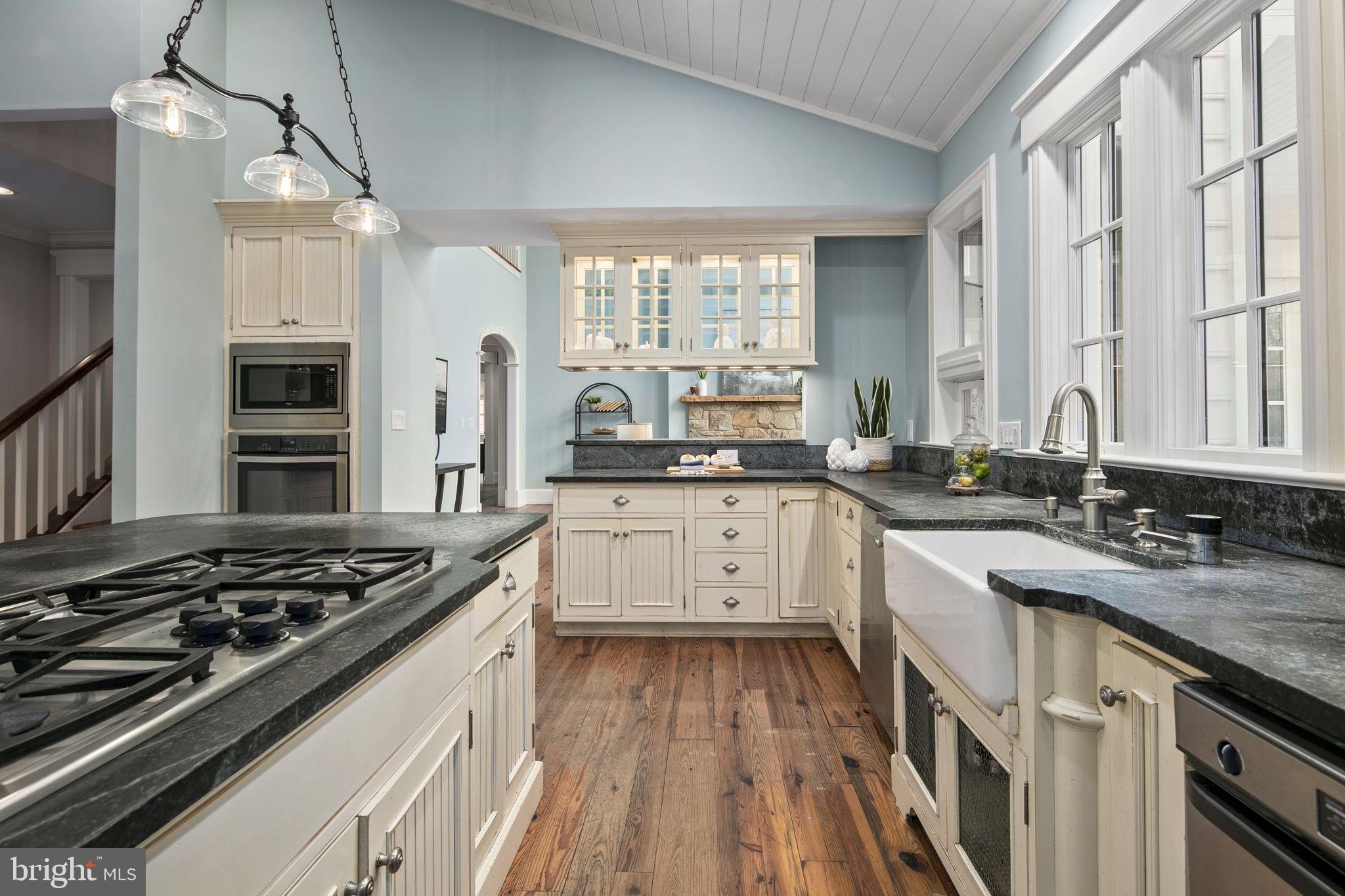 CLIFTON - Residential