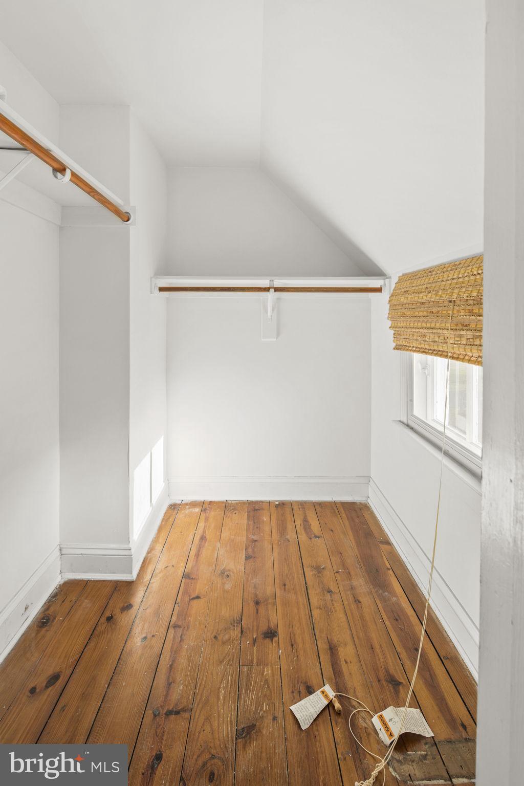 CLIFTON - Residential