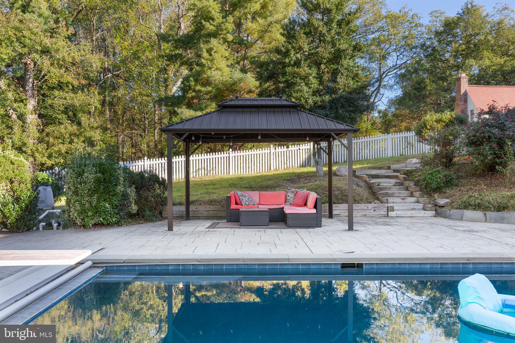 CLIFTON - Residential