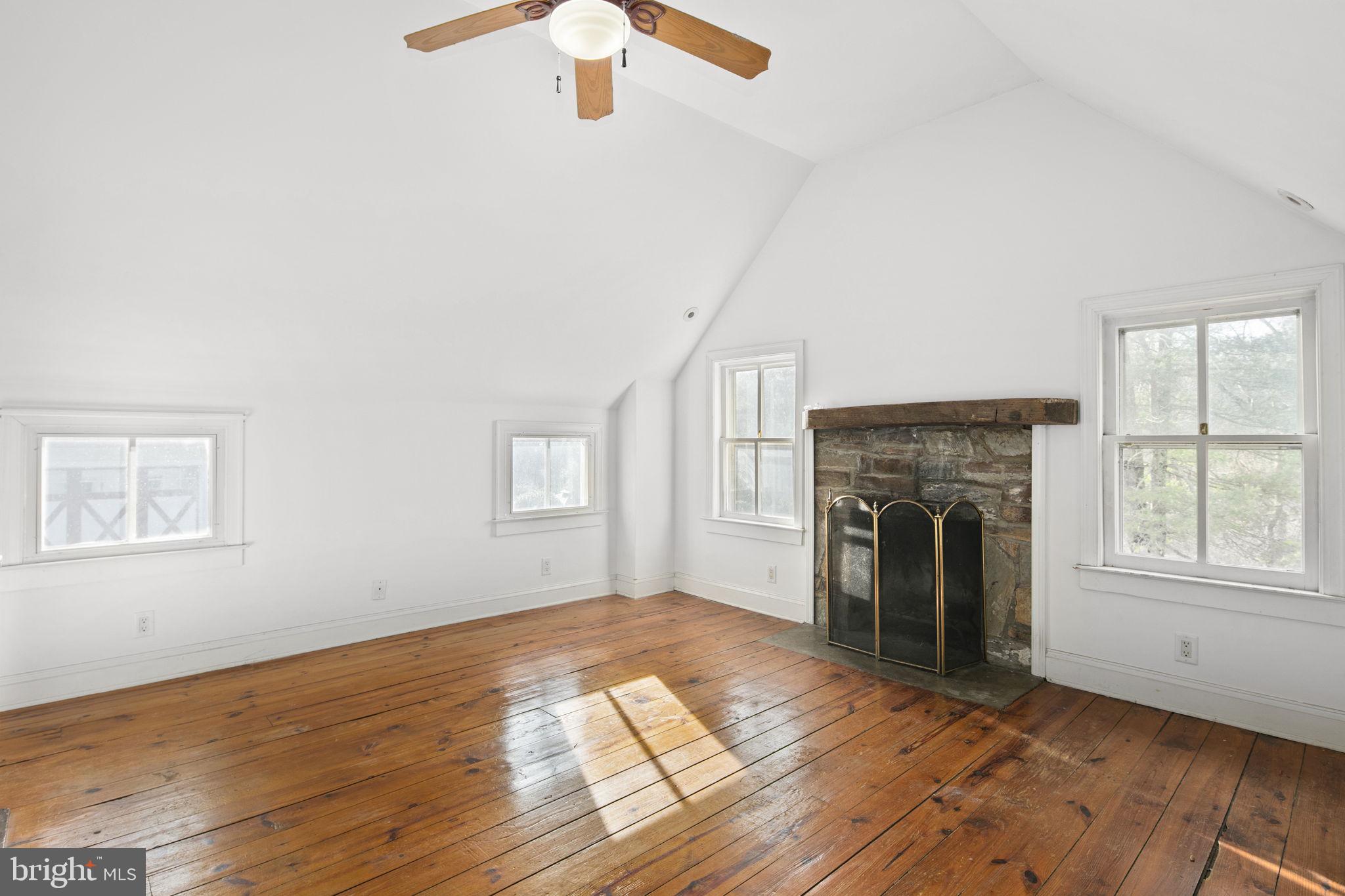 CLIFTON - Residential