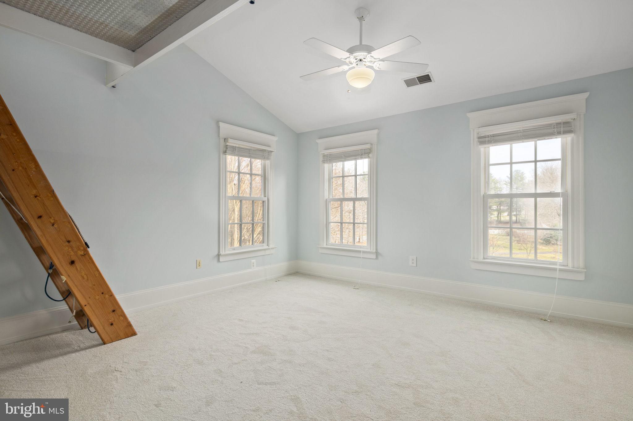 CLIFTON - Residential