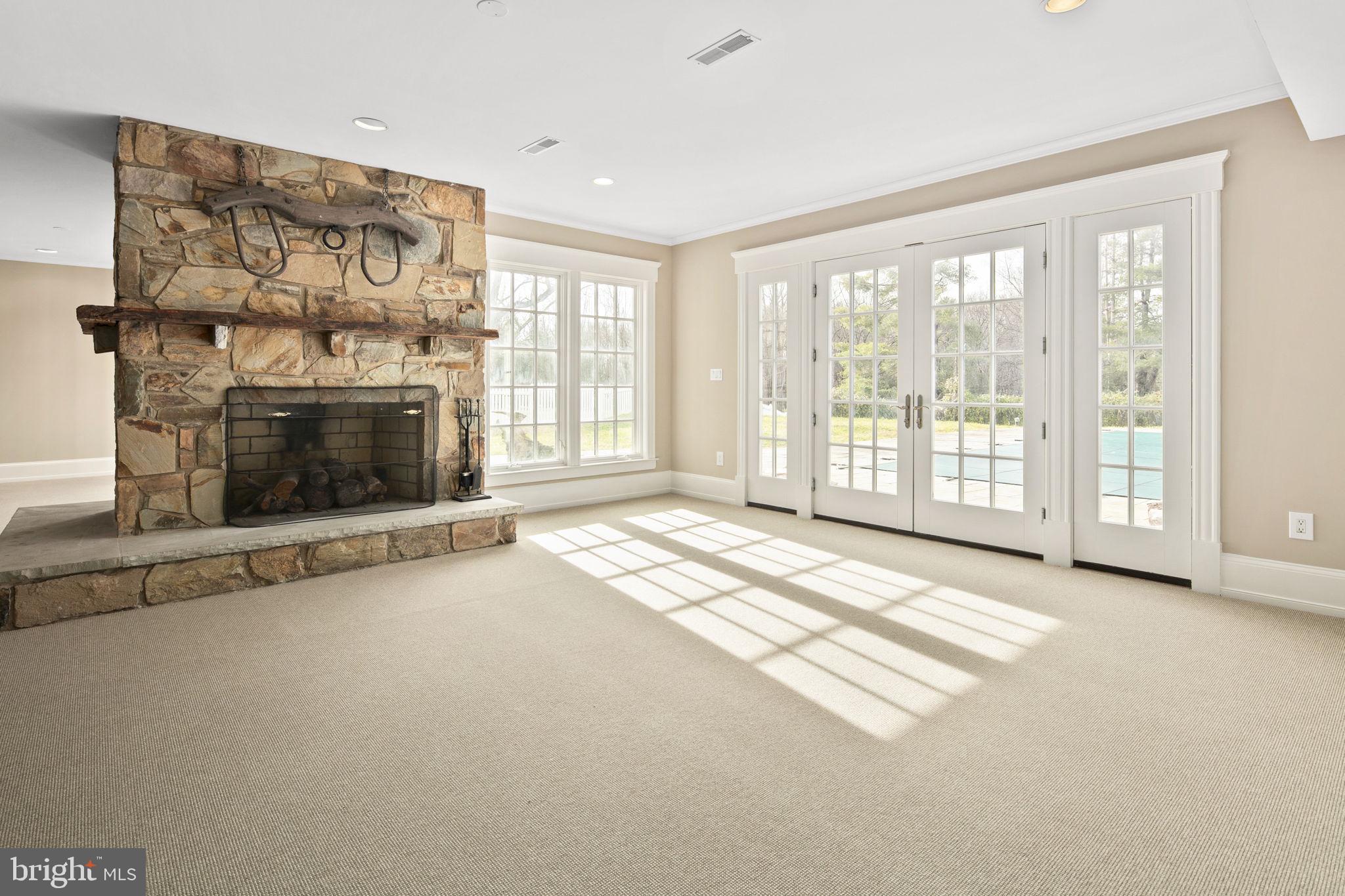 CLIFTON - Residential