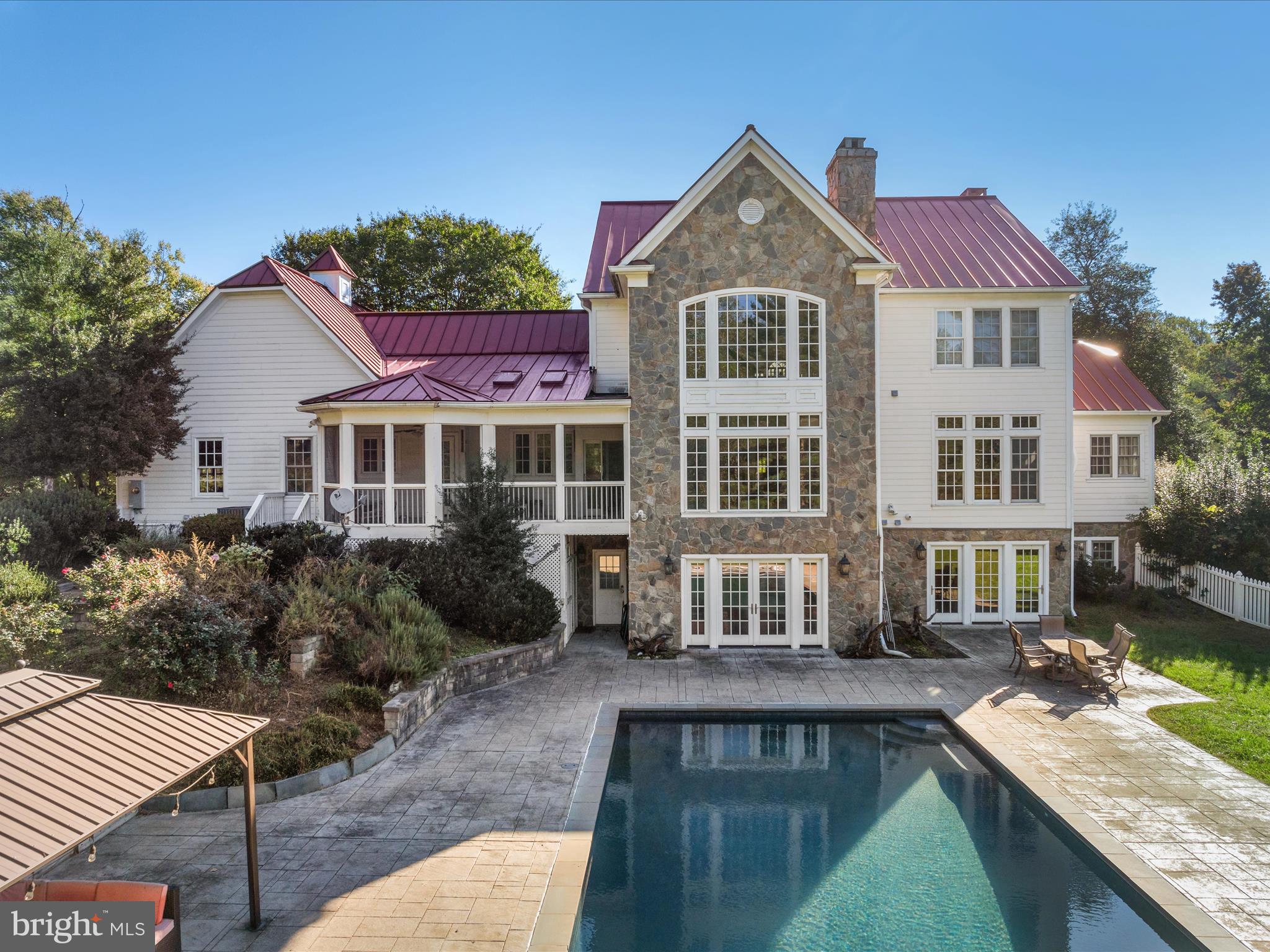 CLIFTON - Residential