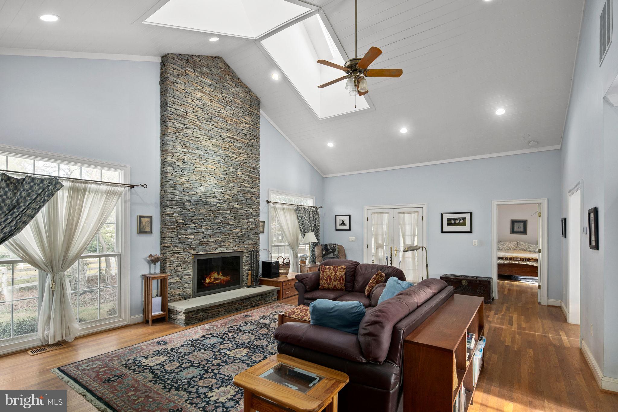 CLIFTON - Residential