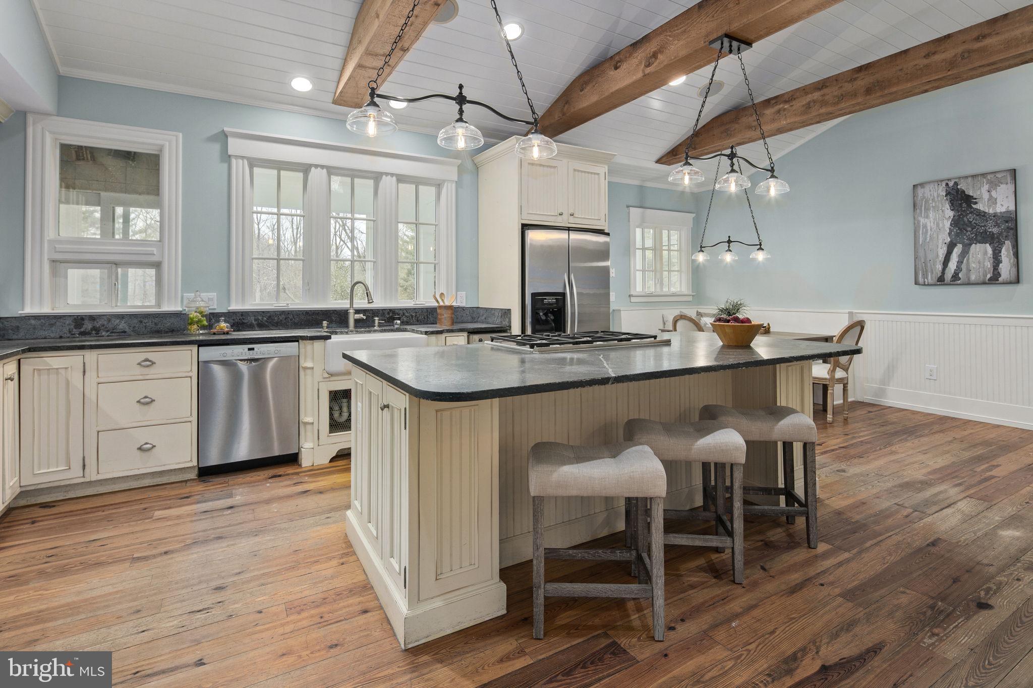 CLIFTON - Residential