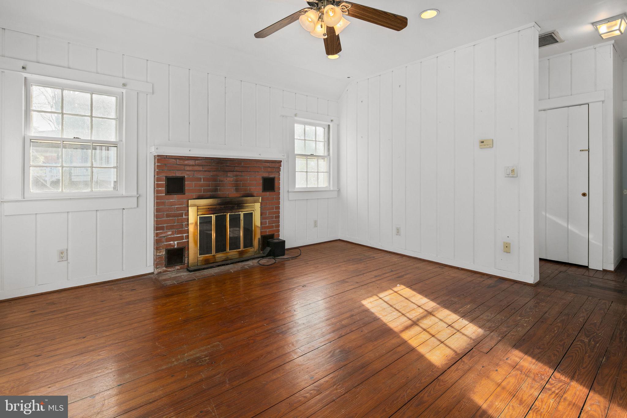 CLIFTON - Residential