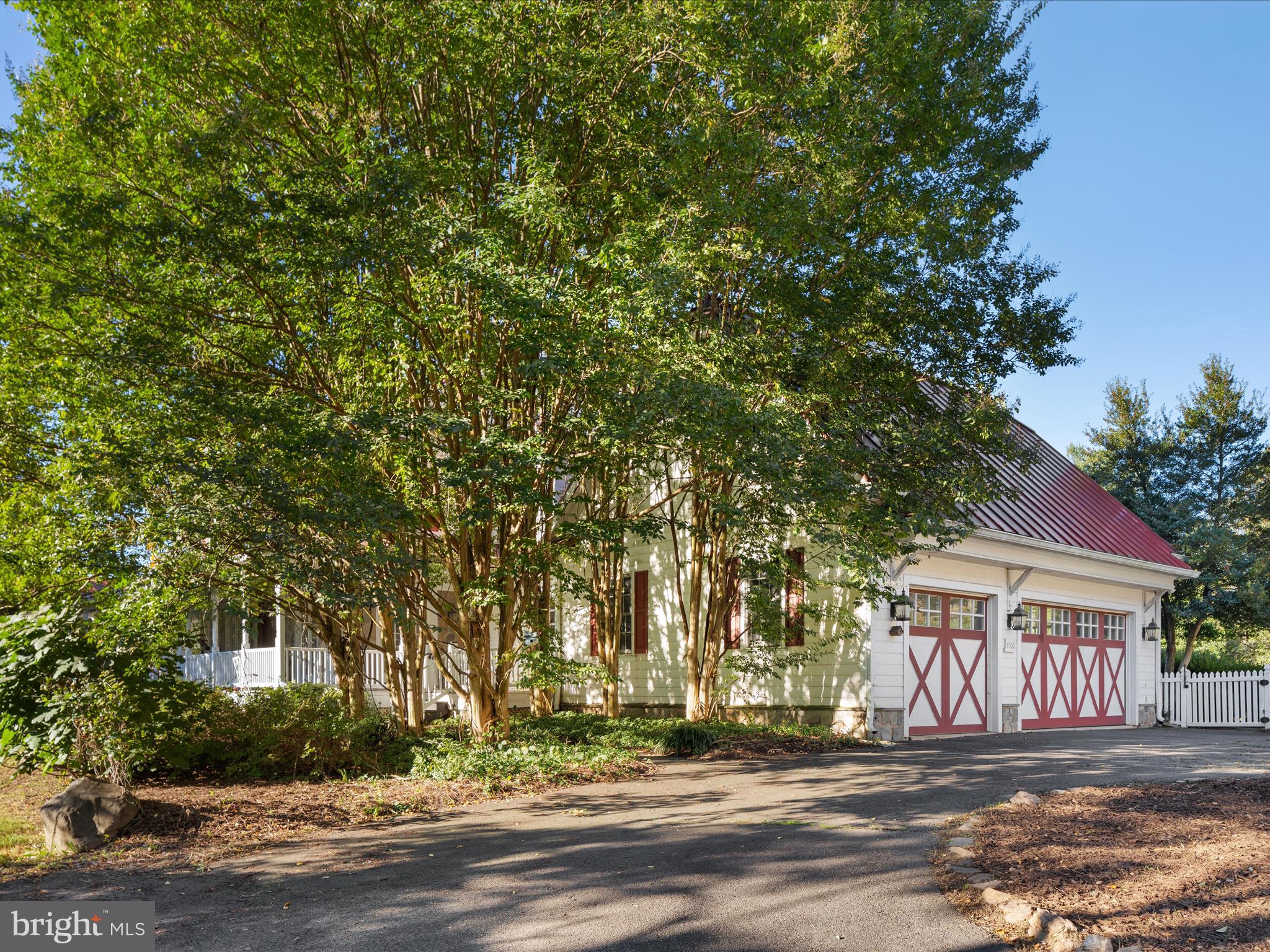 CLIFTON - Residential