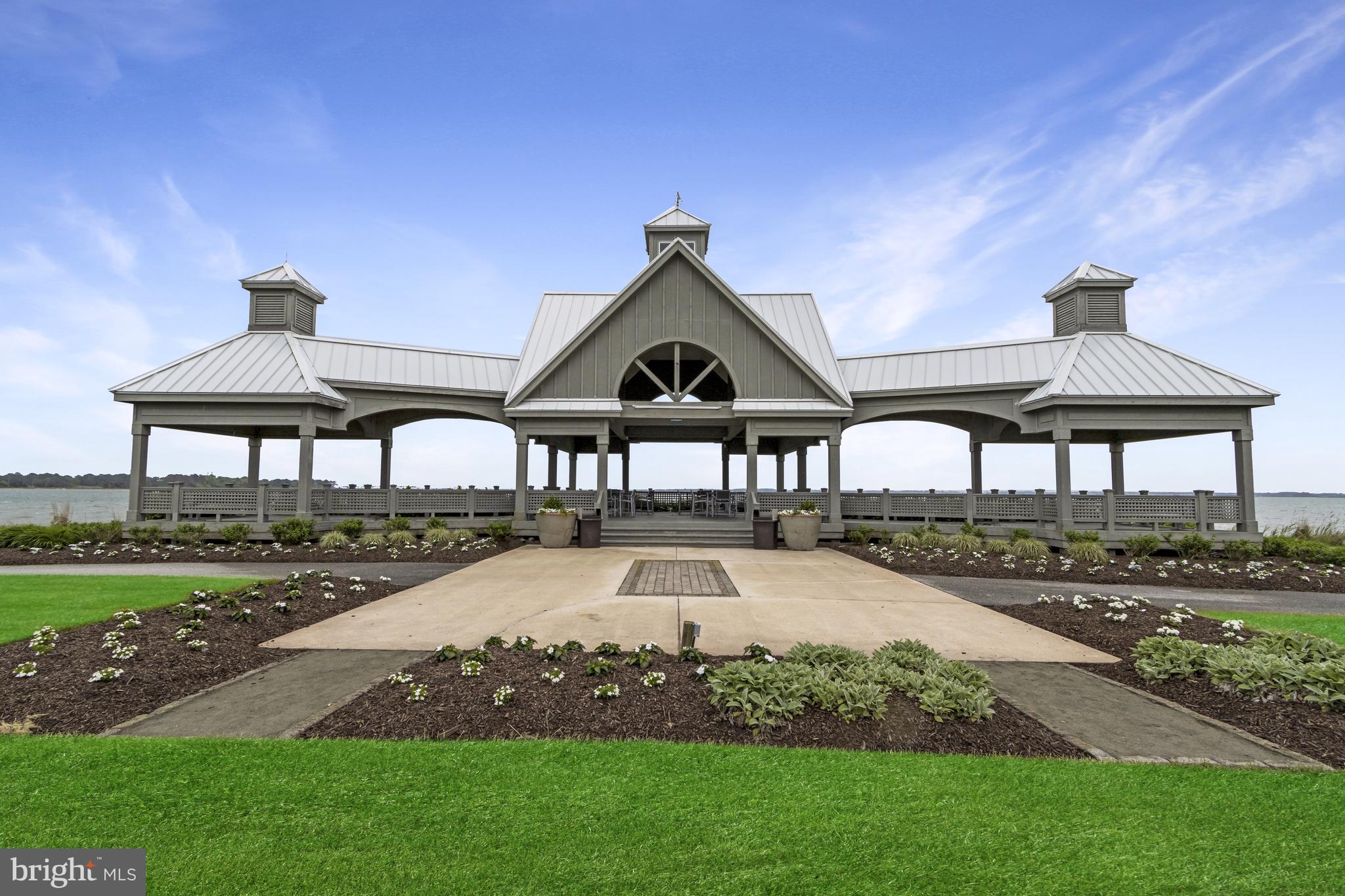 POTNETS DOCKSIDE - Residential