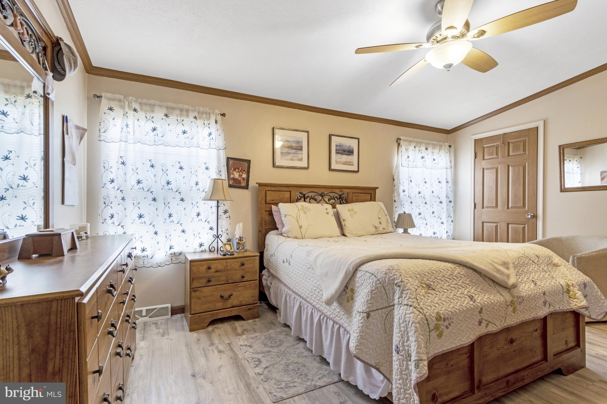 POTNETS DOCKSIDE - Residential