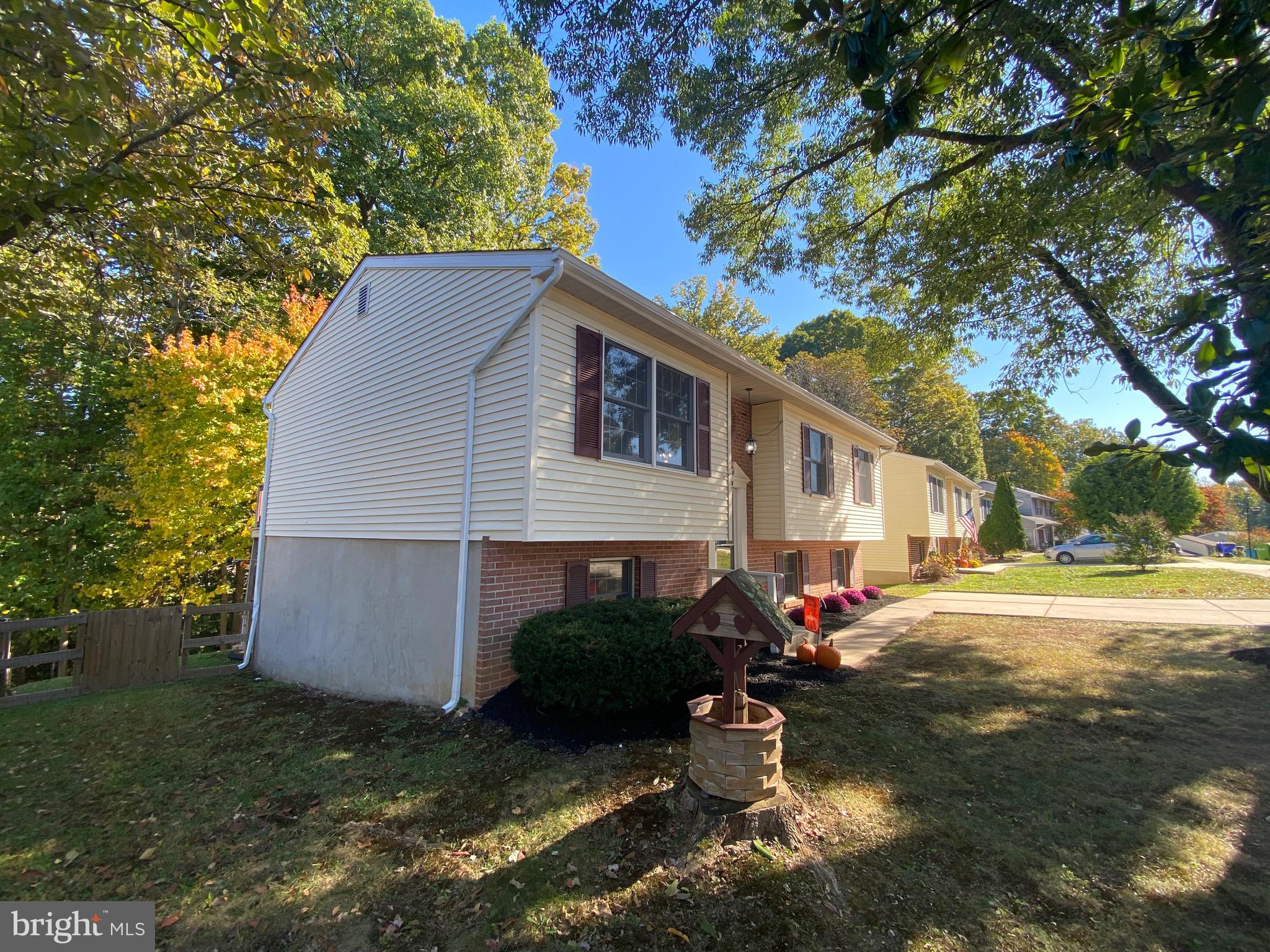 LAUREL VALLEY - Residential