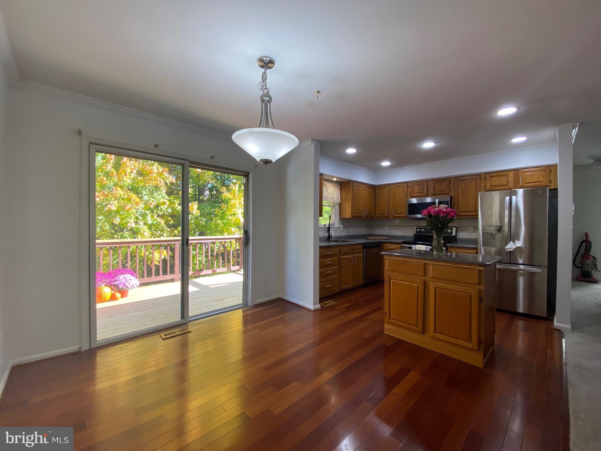 LAUREL VALLEY - Residential