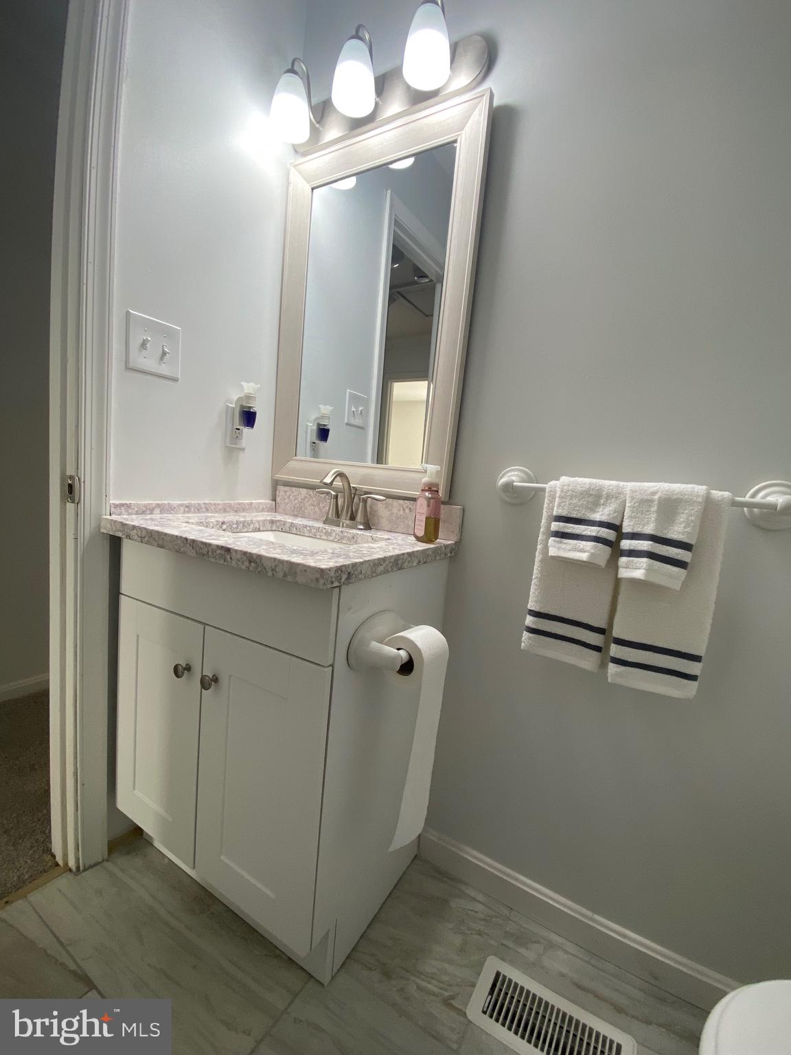 LAUREL VALLEY - Residential