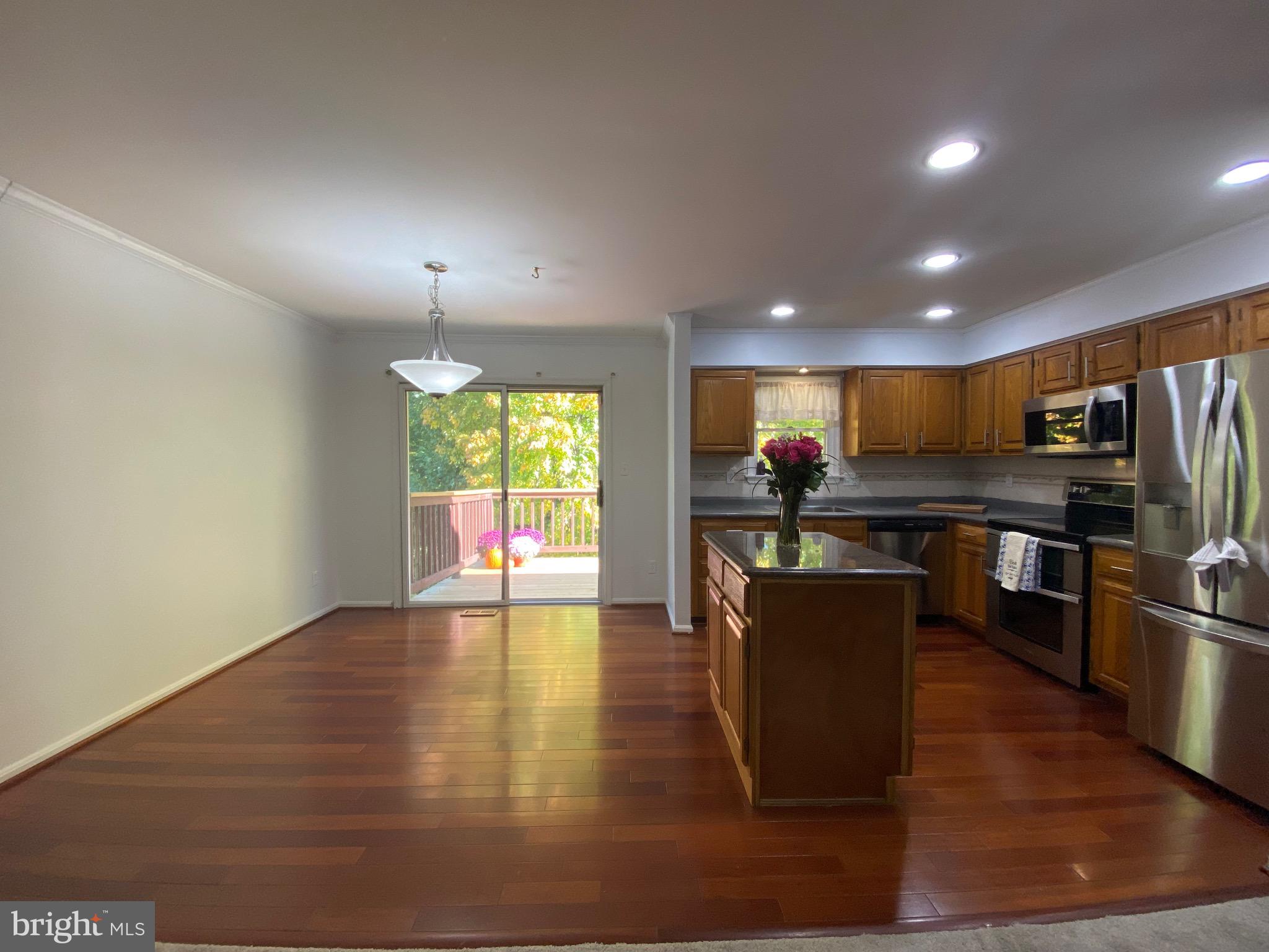 LAUREL VALLEY - Residential