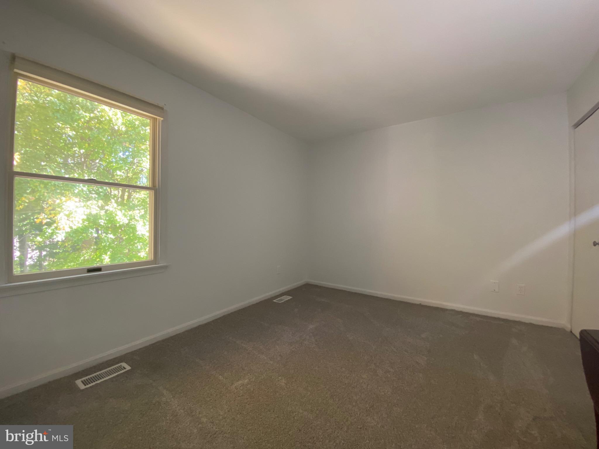 LAUREL VALLEY - Residential