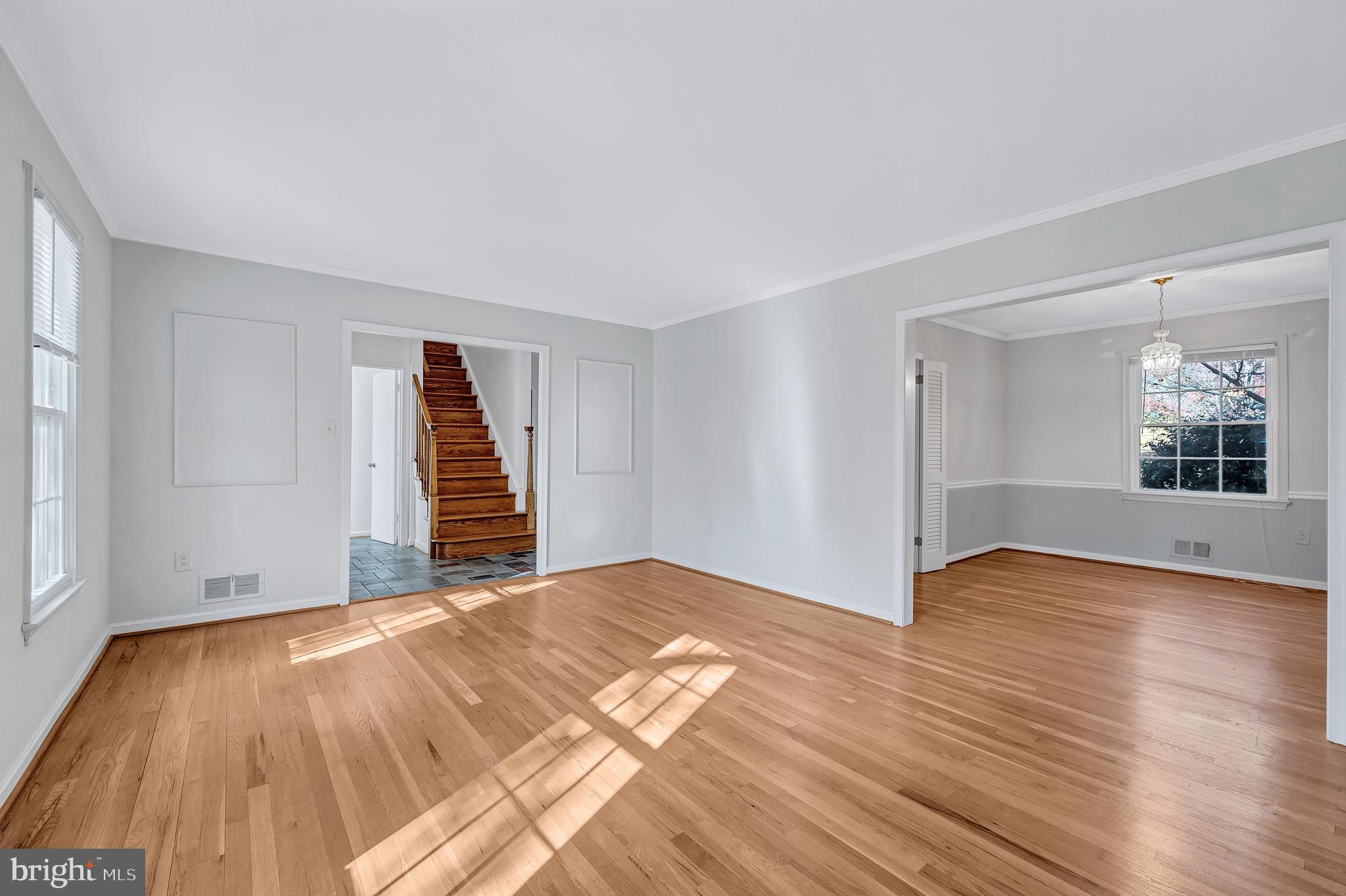 MONTGOMERY SQUARE - Residential