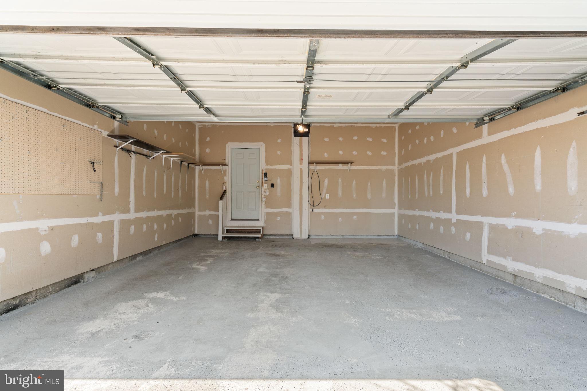 CLIFTON CREST - Residential