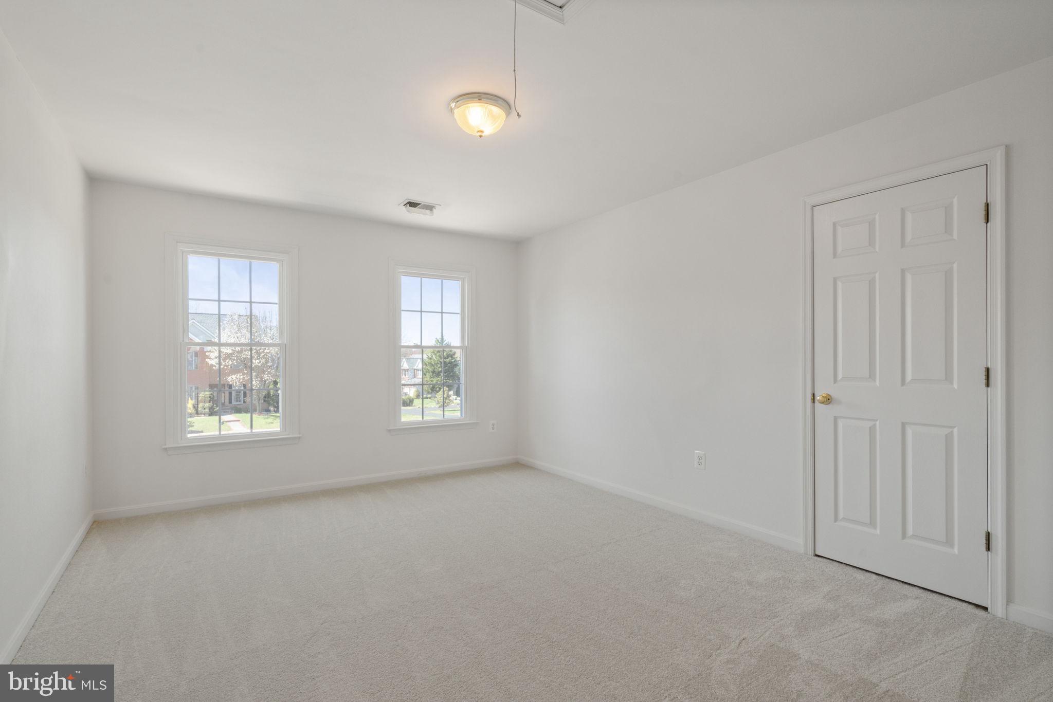 CLIFTON CREST - Residential