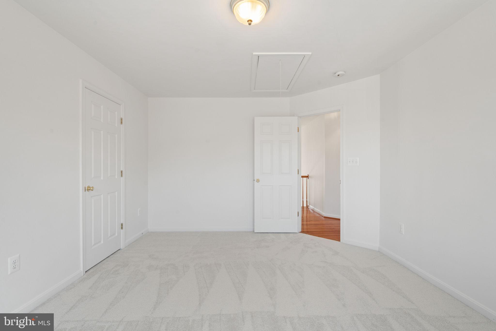 CLIFTON CREST - Residential