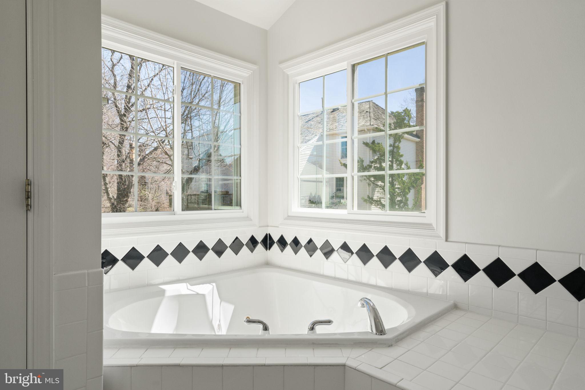 CLIFTON CREST - Residential