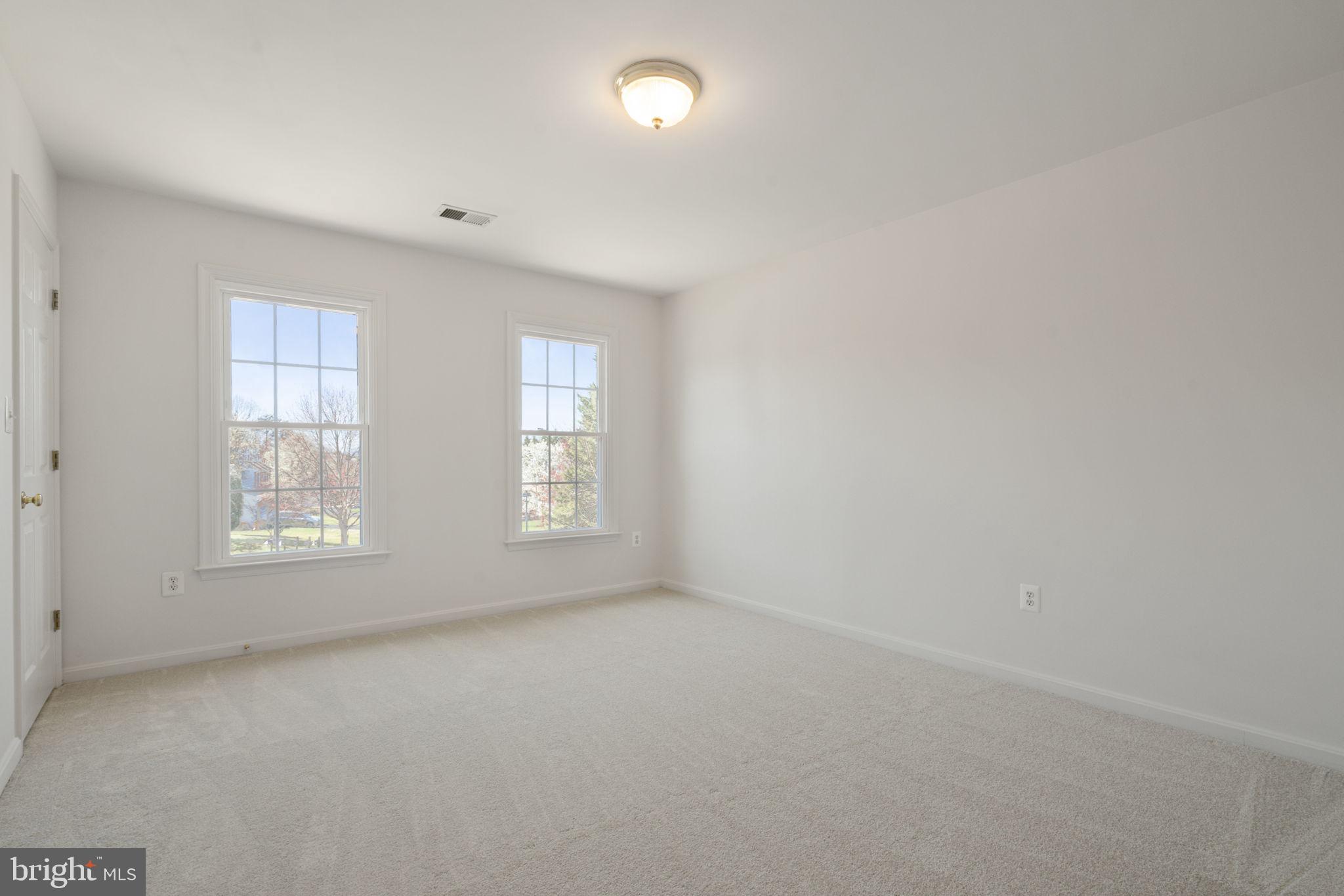 CLIFTON CREST - Residential