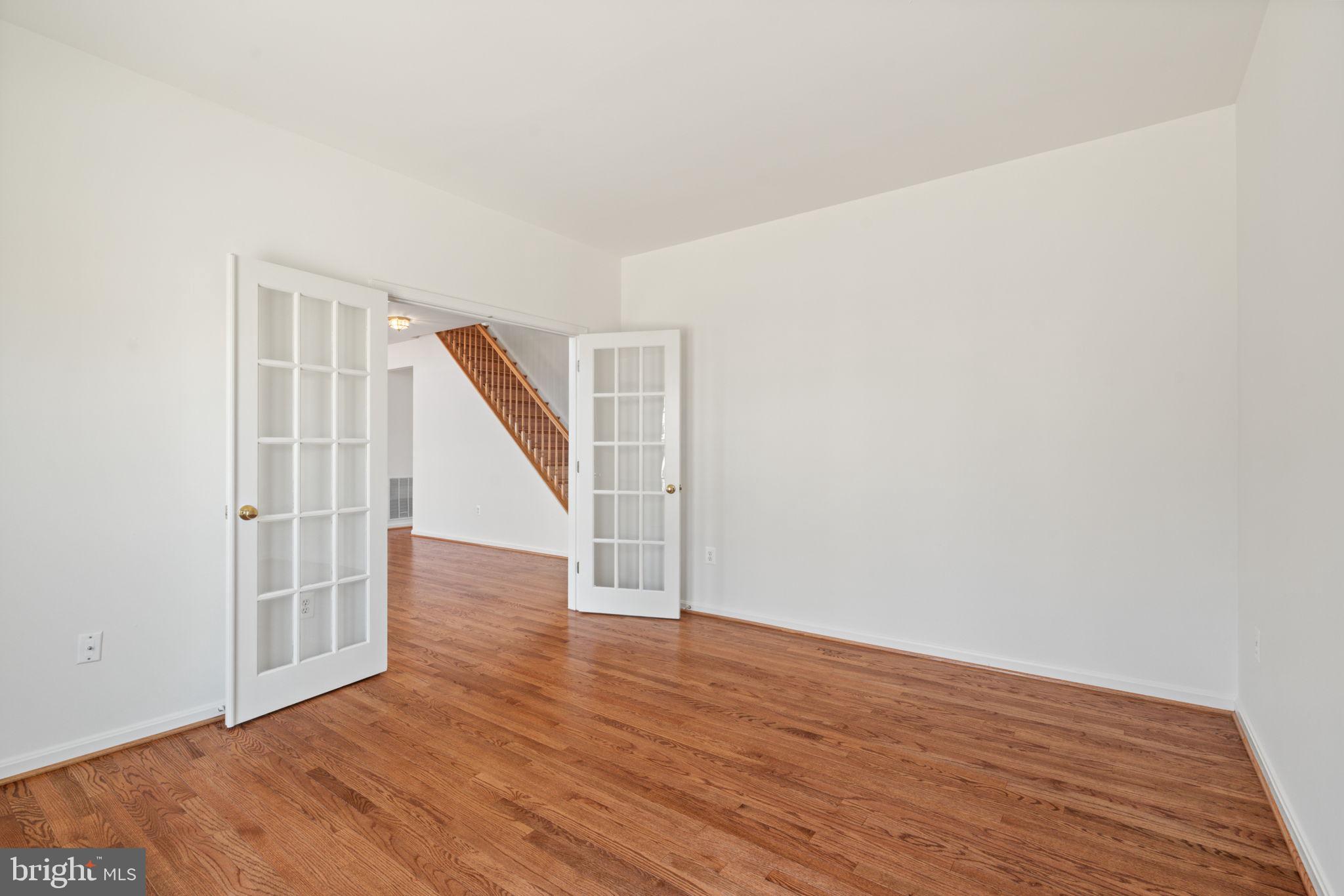 CLIFTON CREST - Residential