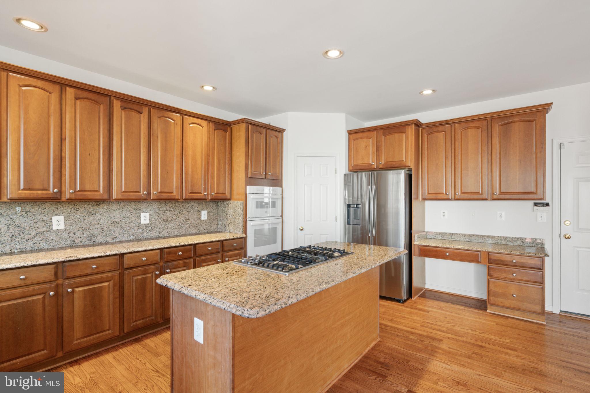 CLIFTON CREST - Residential