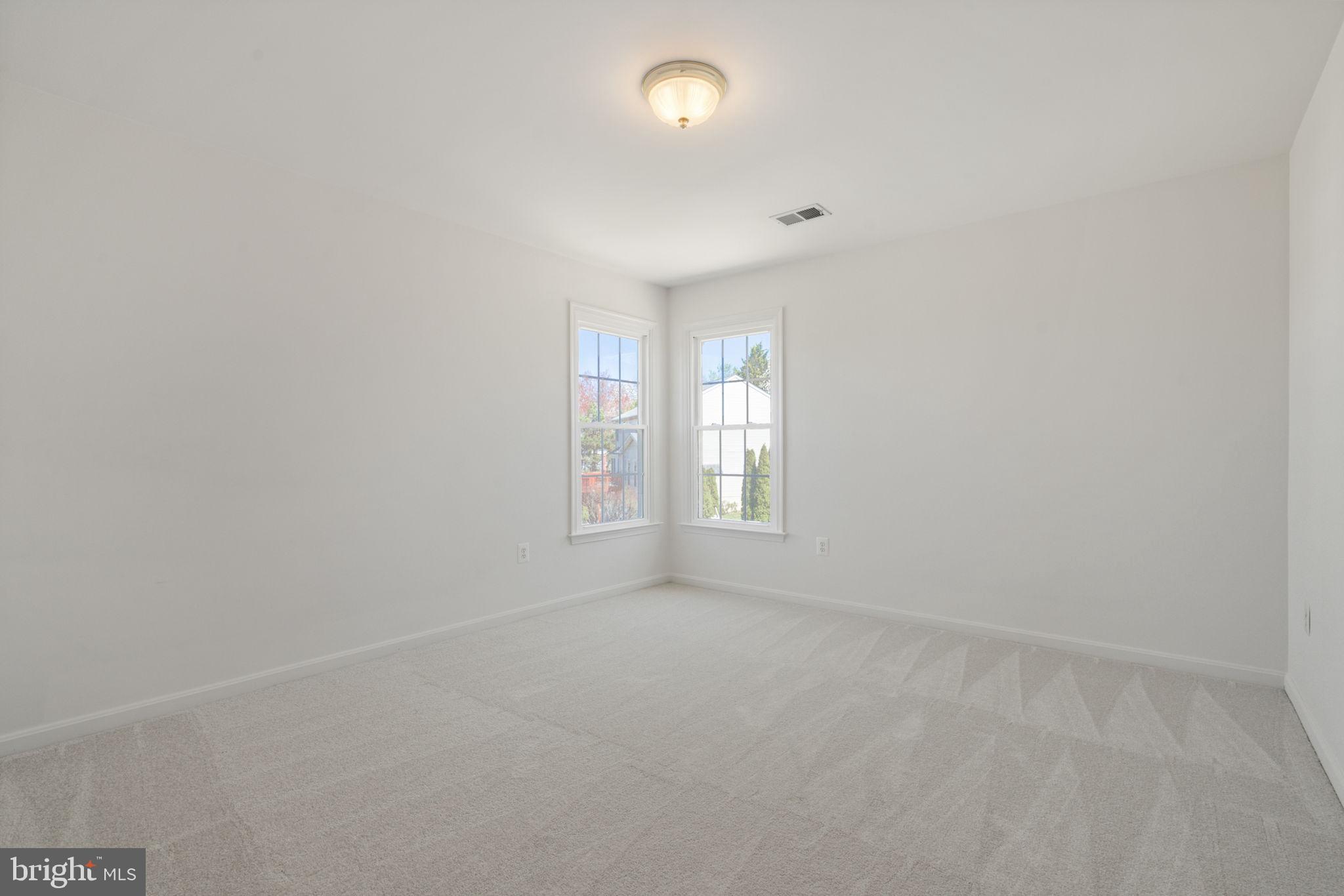 CLIFTON CREST - Residential