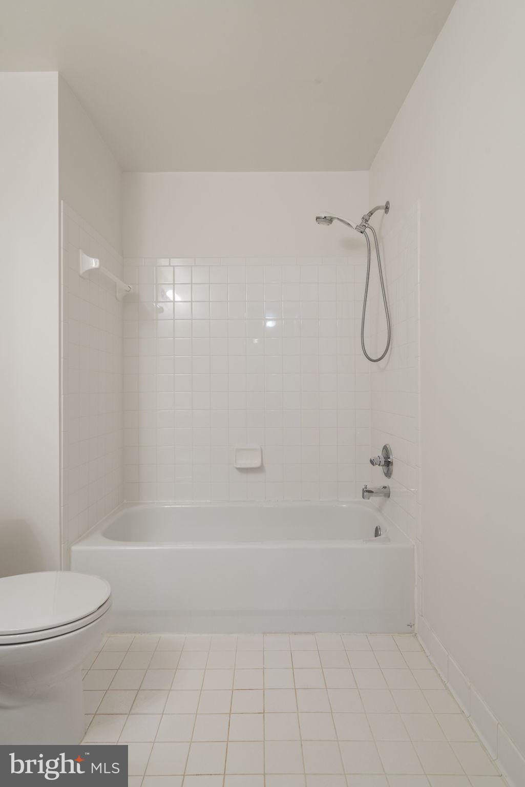 CLIFTON CREST - Residential