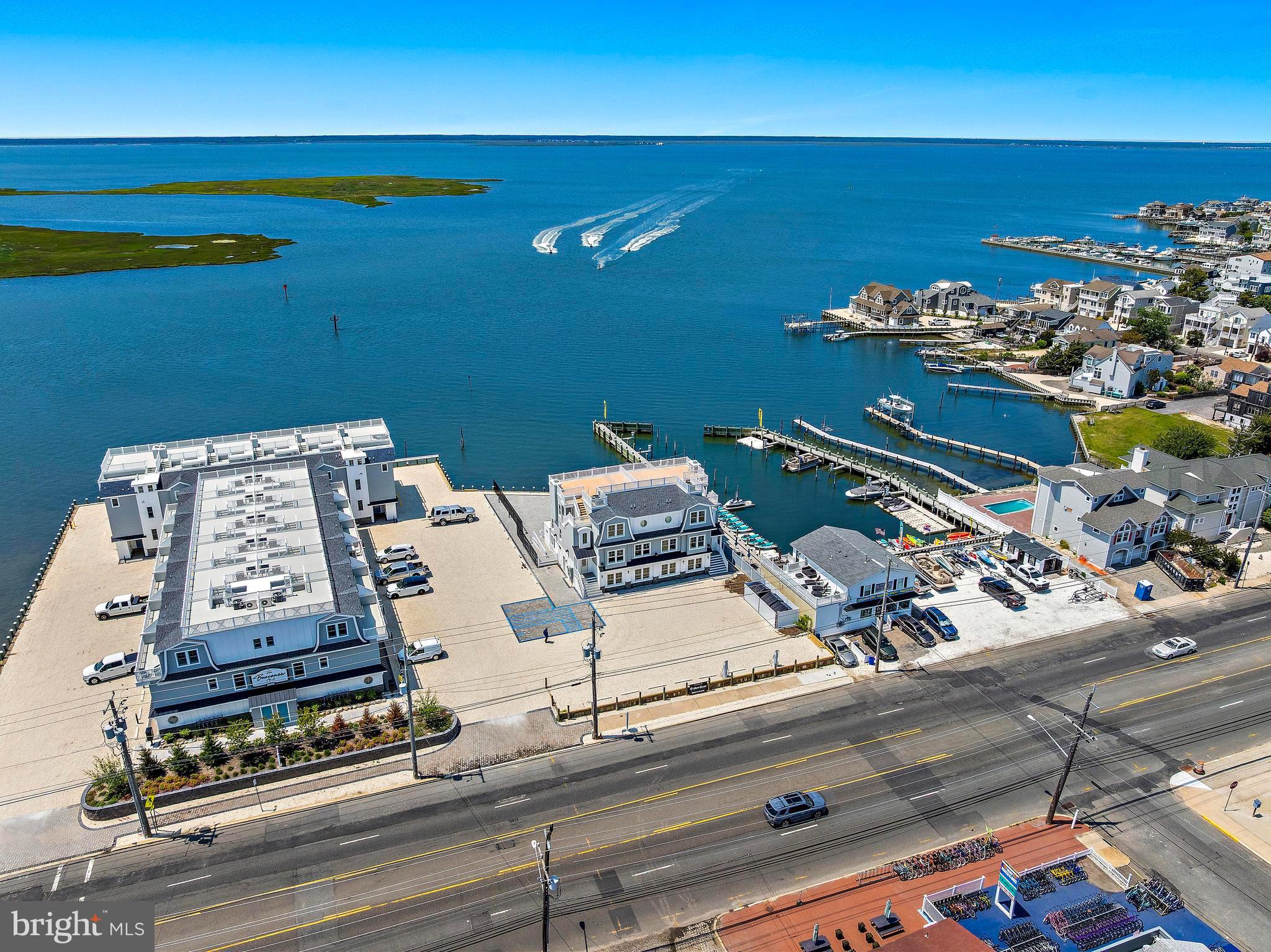 2600 LONG BEACH BOULEVARD 20