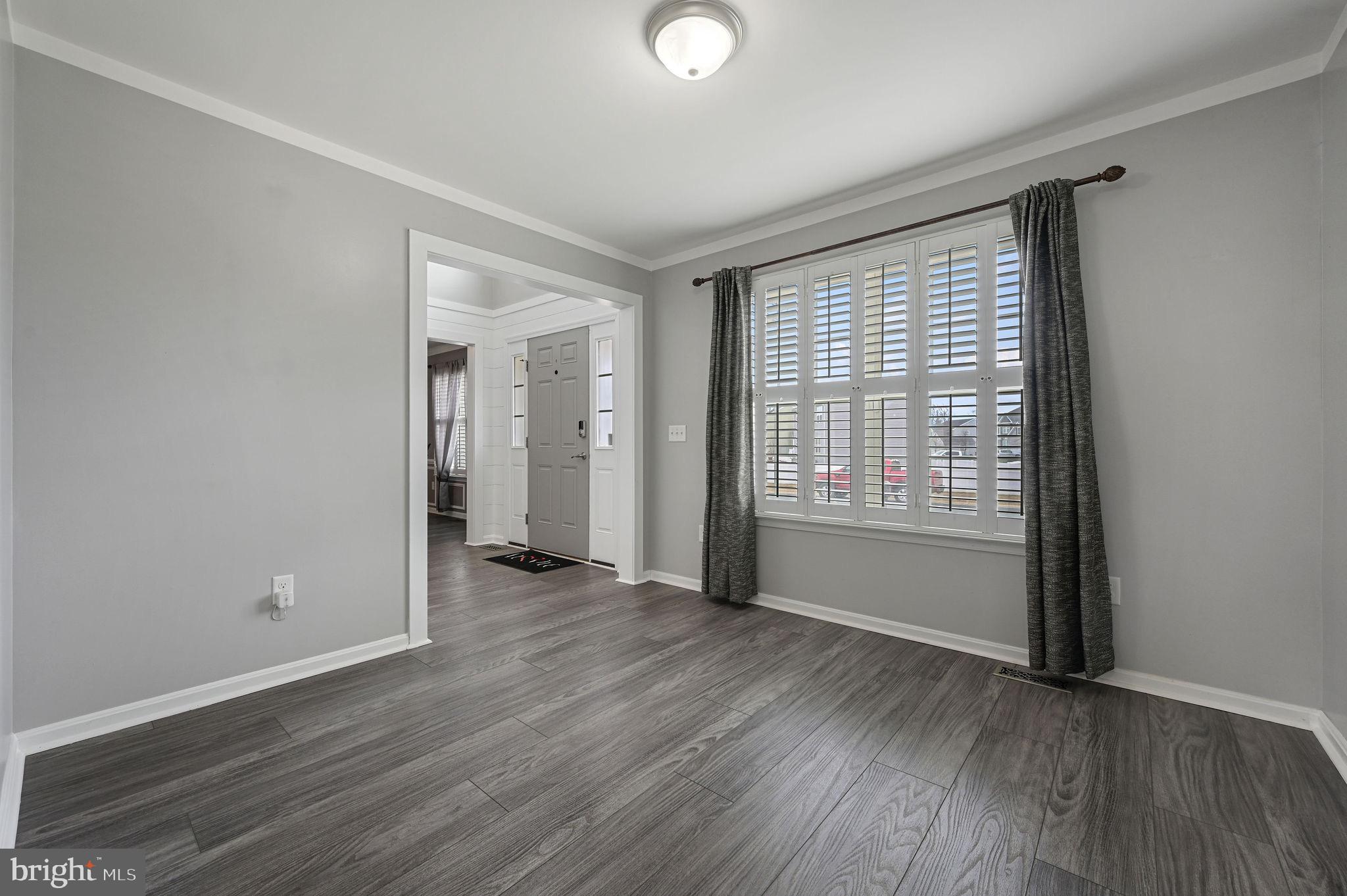 PICKERING POINTE - Residential