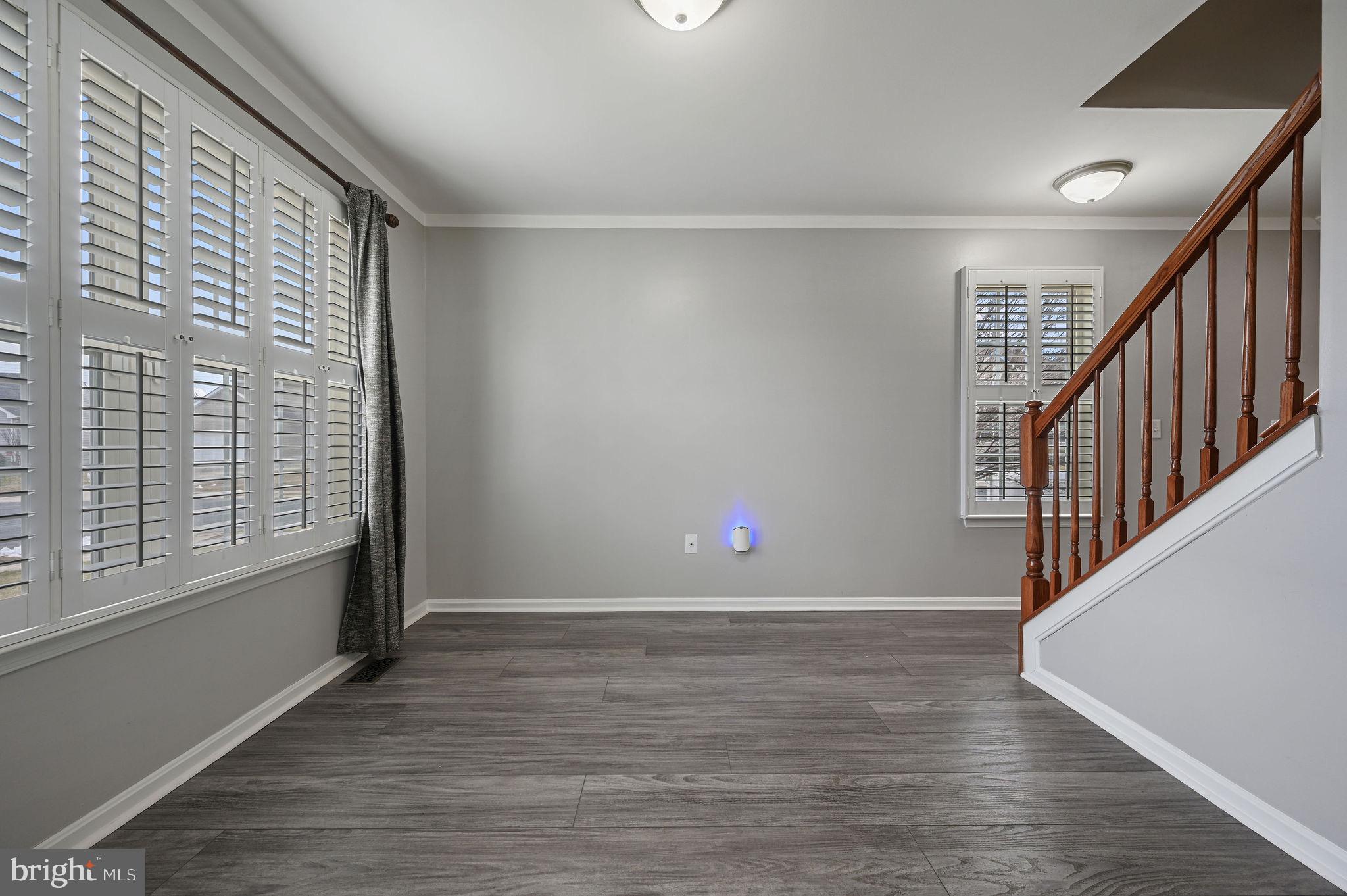 PICKERING POINTE - Residential